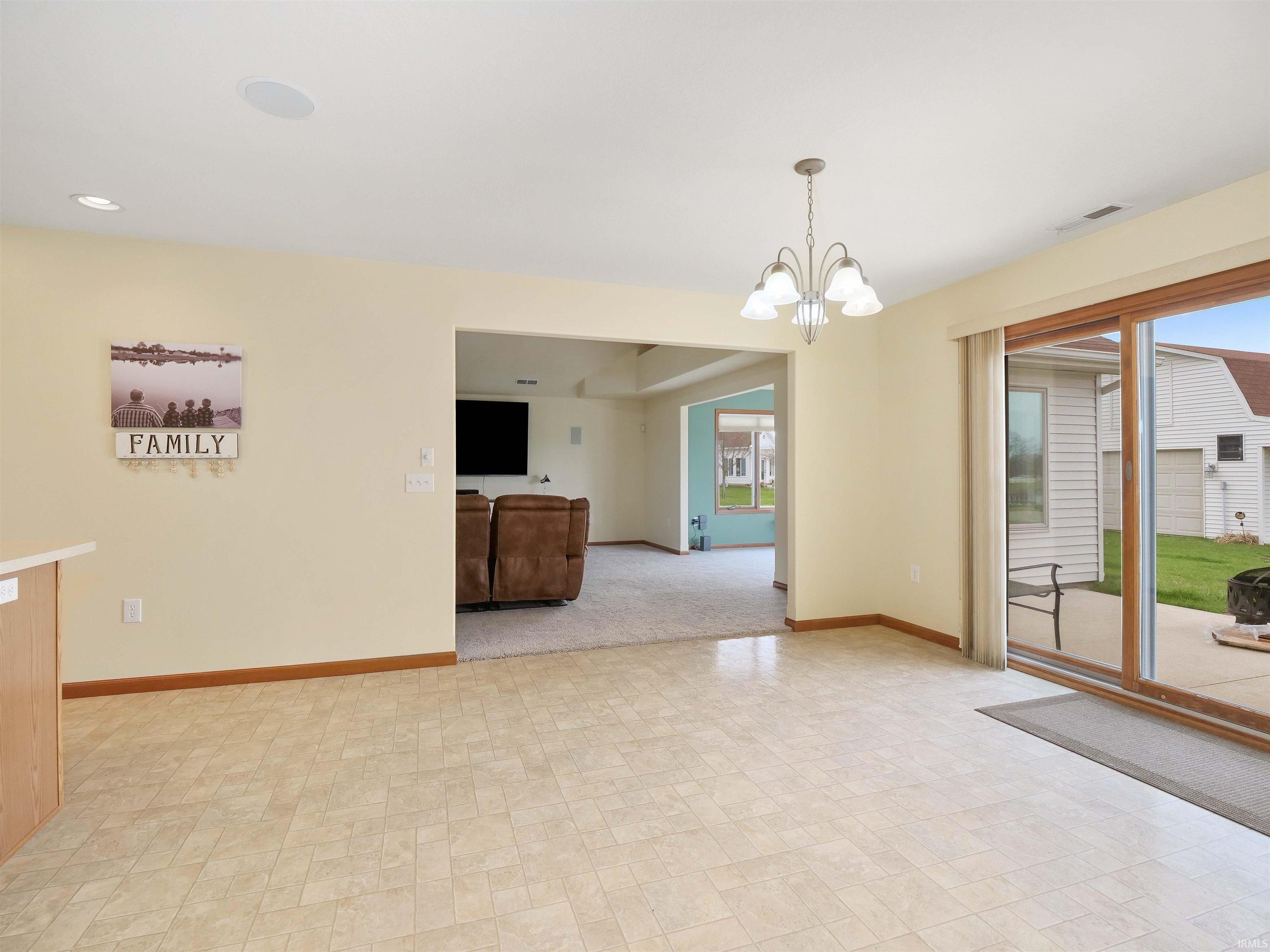 1224 E Edge Water Court Property Photo 13
