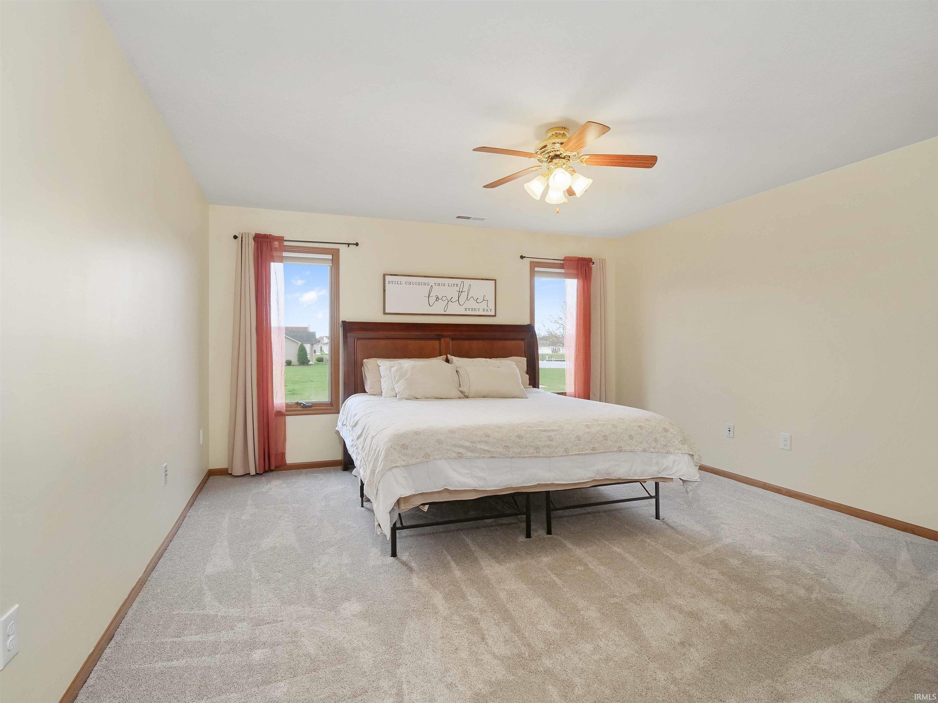 1224 E Edge Water Court Property Photo 15