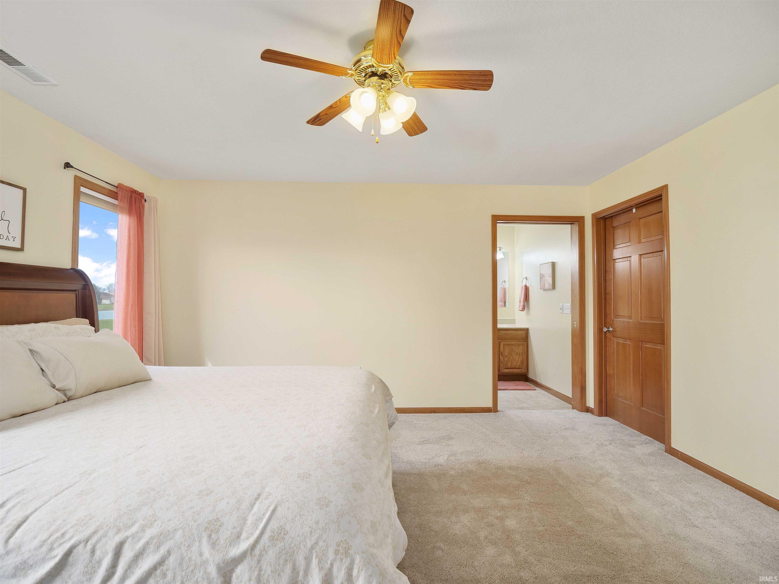 1224 E Edge Water Court Property Photo 17