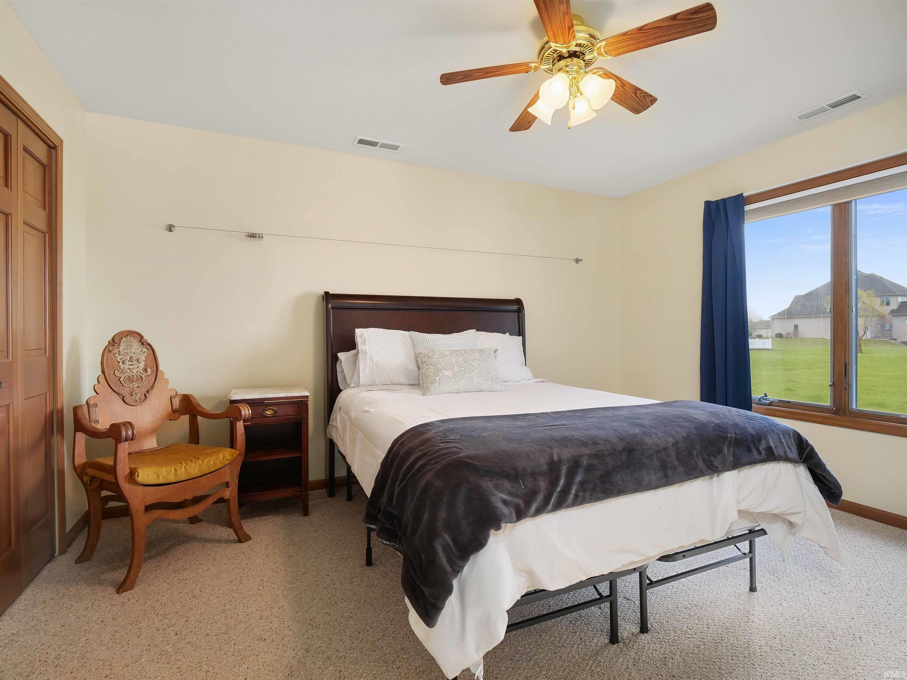 1224 E Edge Water Court Property Photo 23