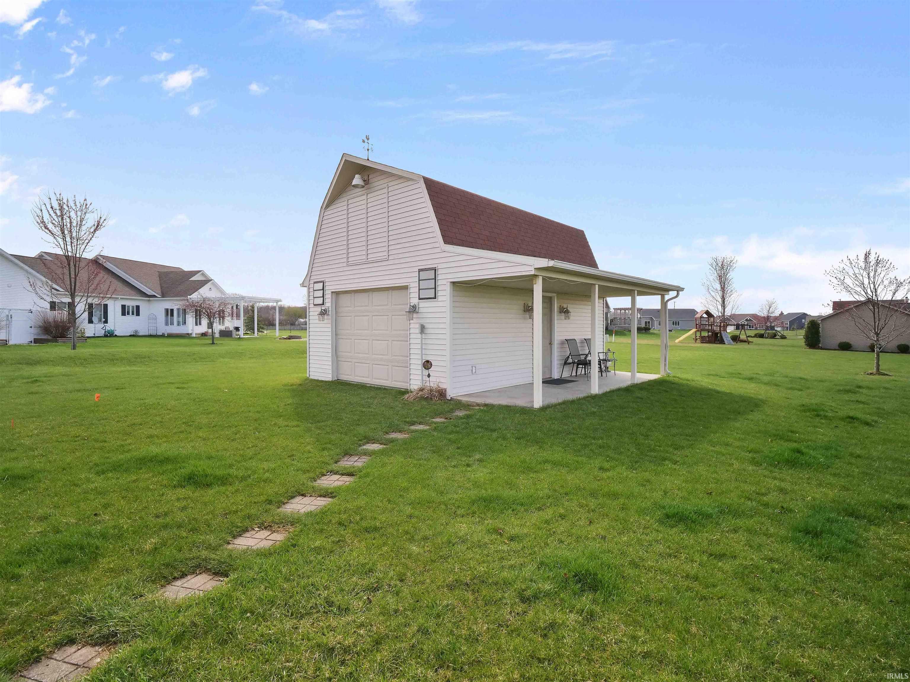 1224 E Edge Water Court Property Photo 29