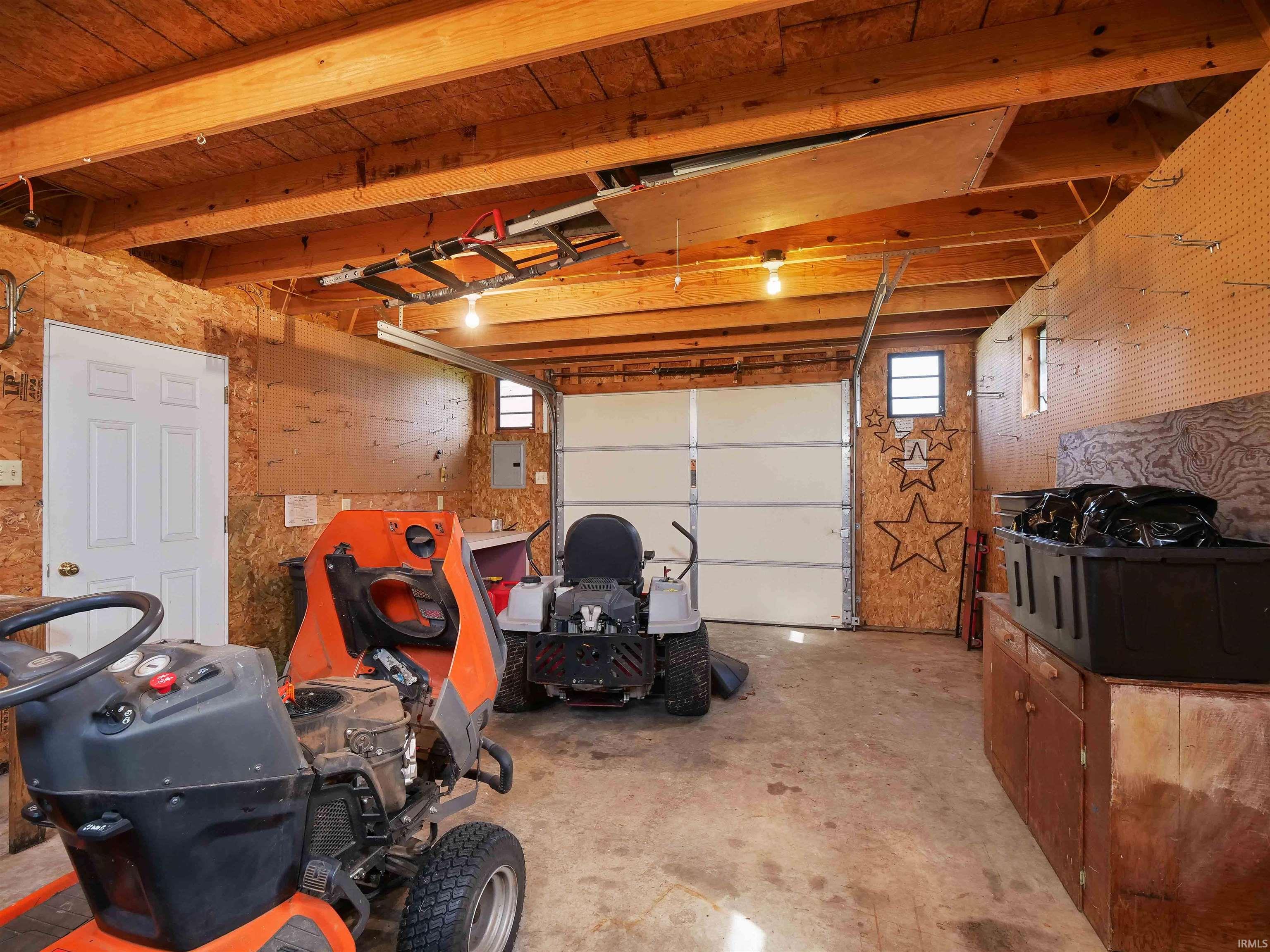 1224 E Edge Water Court Property Photo 30