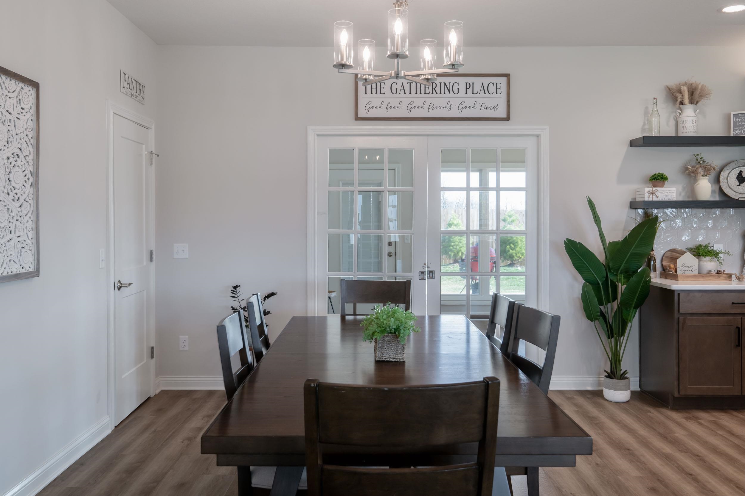 10462 Chestnut Creek Boulevard Property Photo 9