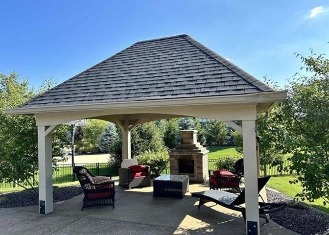 5373 Ashby Court Property Photo 3