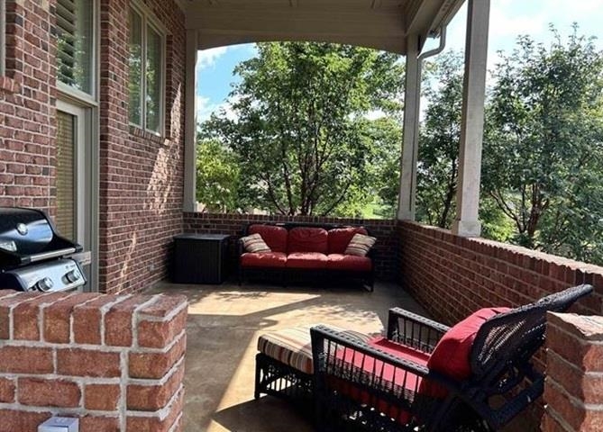 5373 Ashby Court Property Photo 5