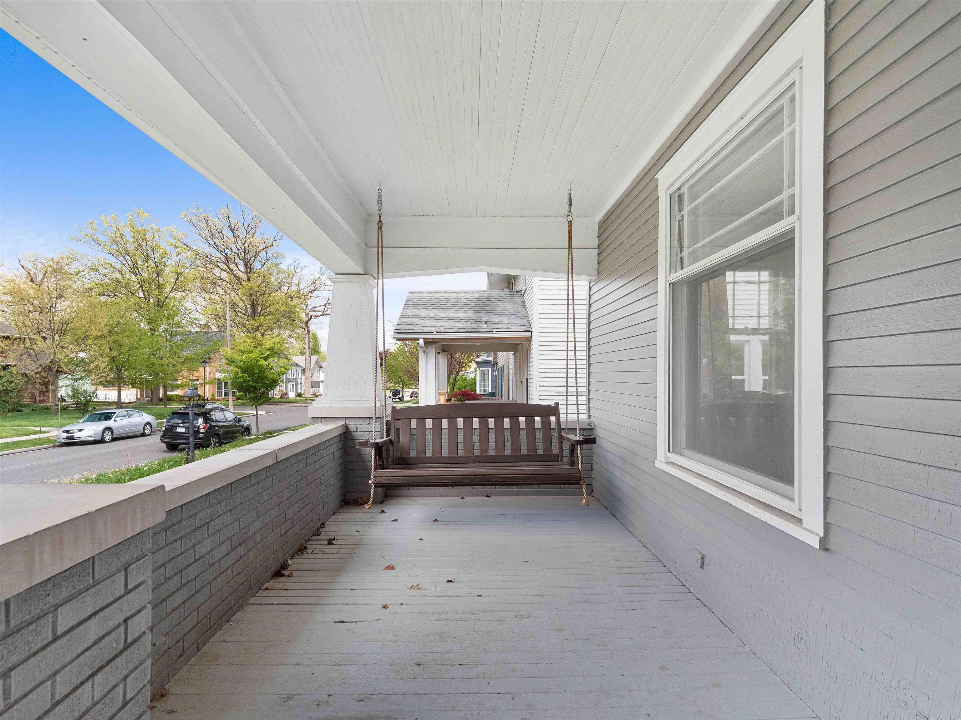 4215 Tacoma Avenue Property Photo 3
