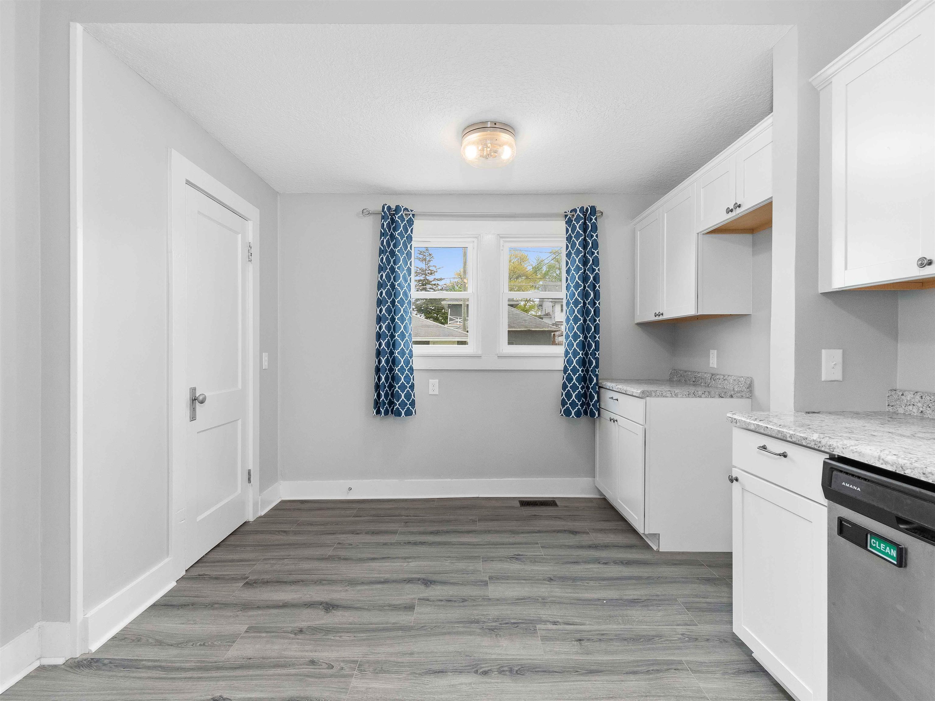 4215 Tacoma Avenue Property Photo 10