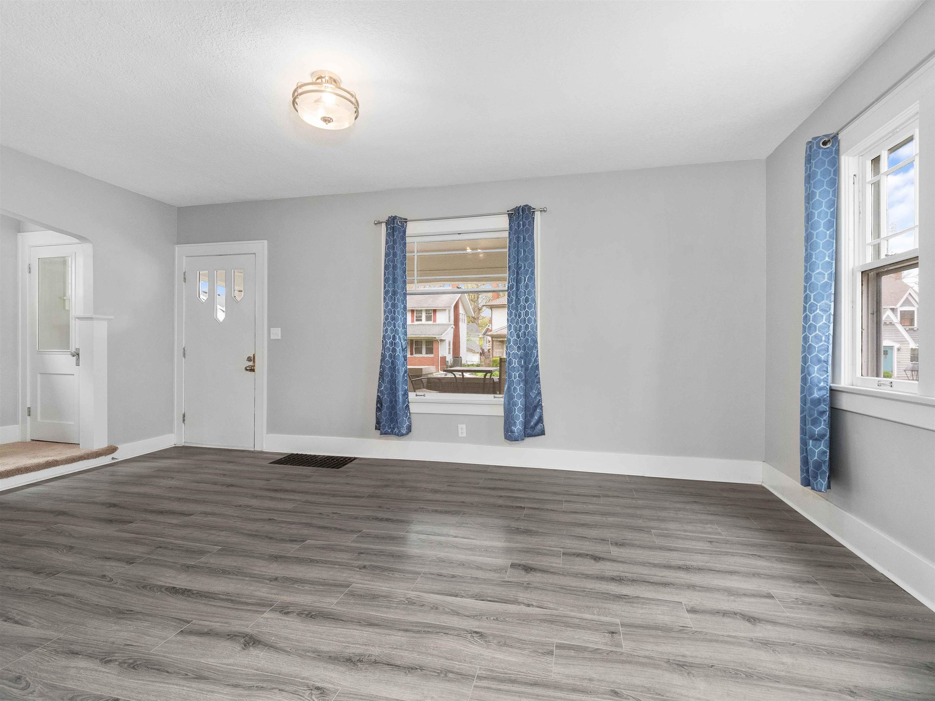 4215 Tacoma Avenue Property Photo 13