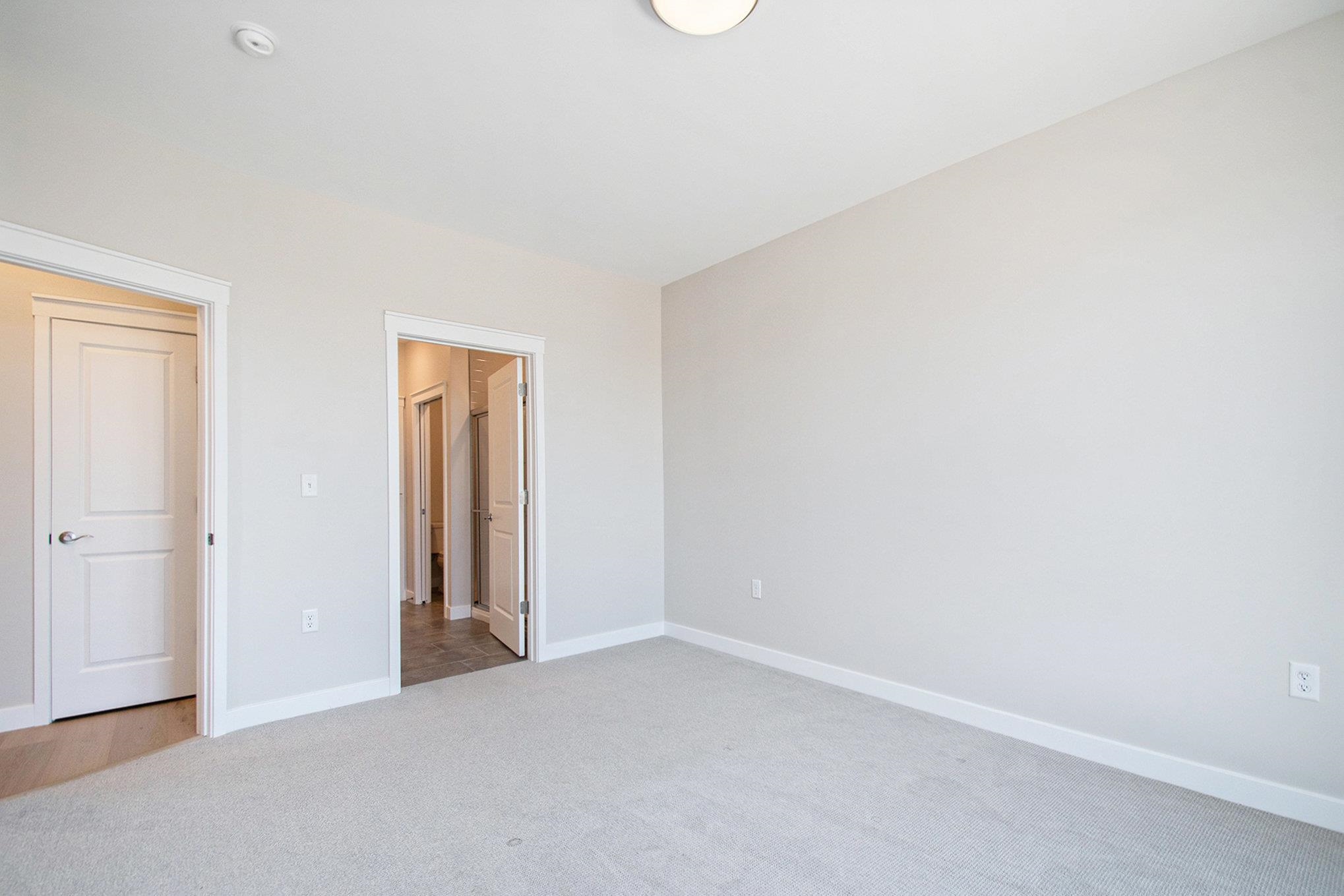1740 #303 W South Bend Avenue Property Photo 21