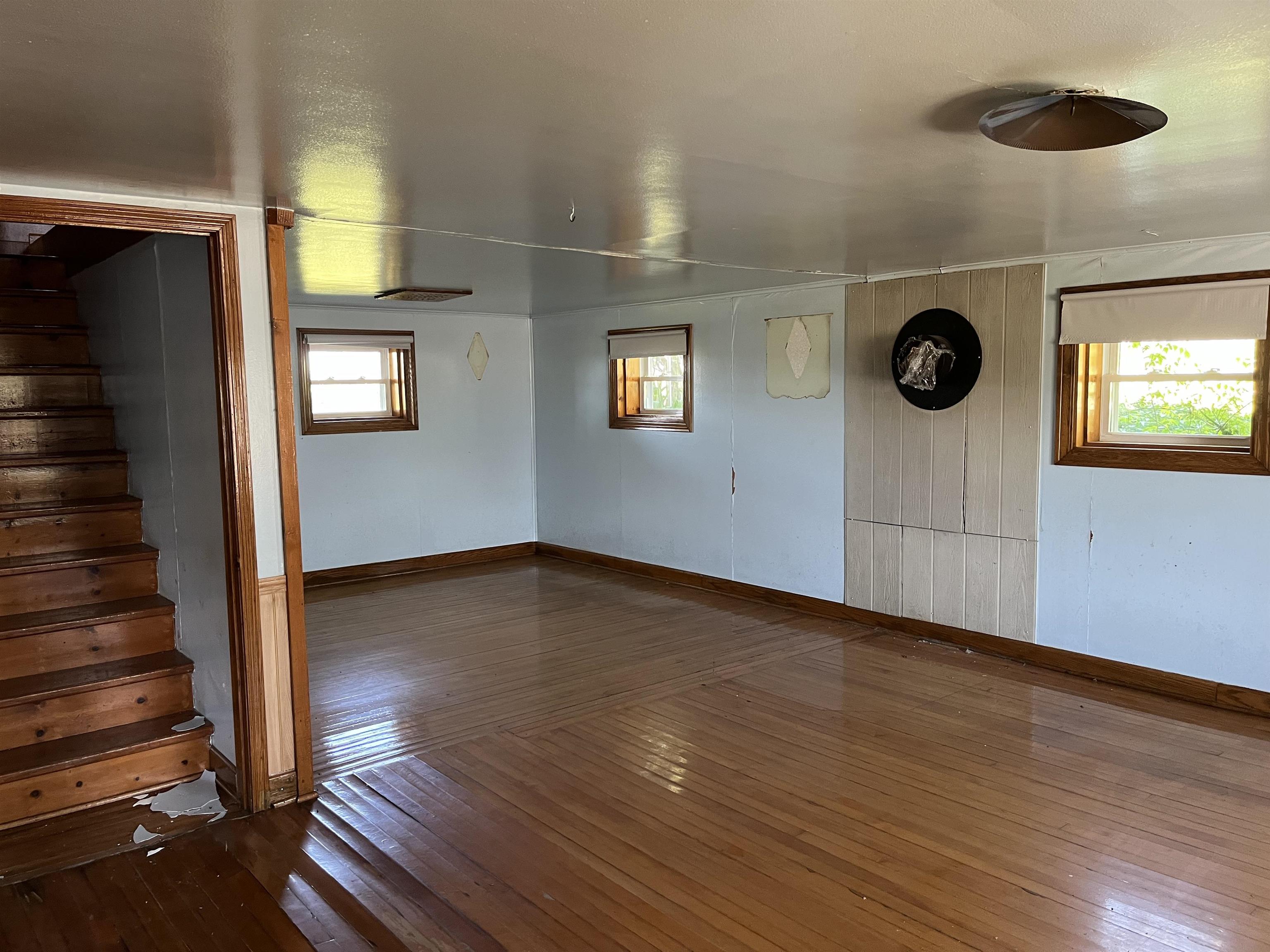 8350 S 850 W Road Property Photo 3