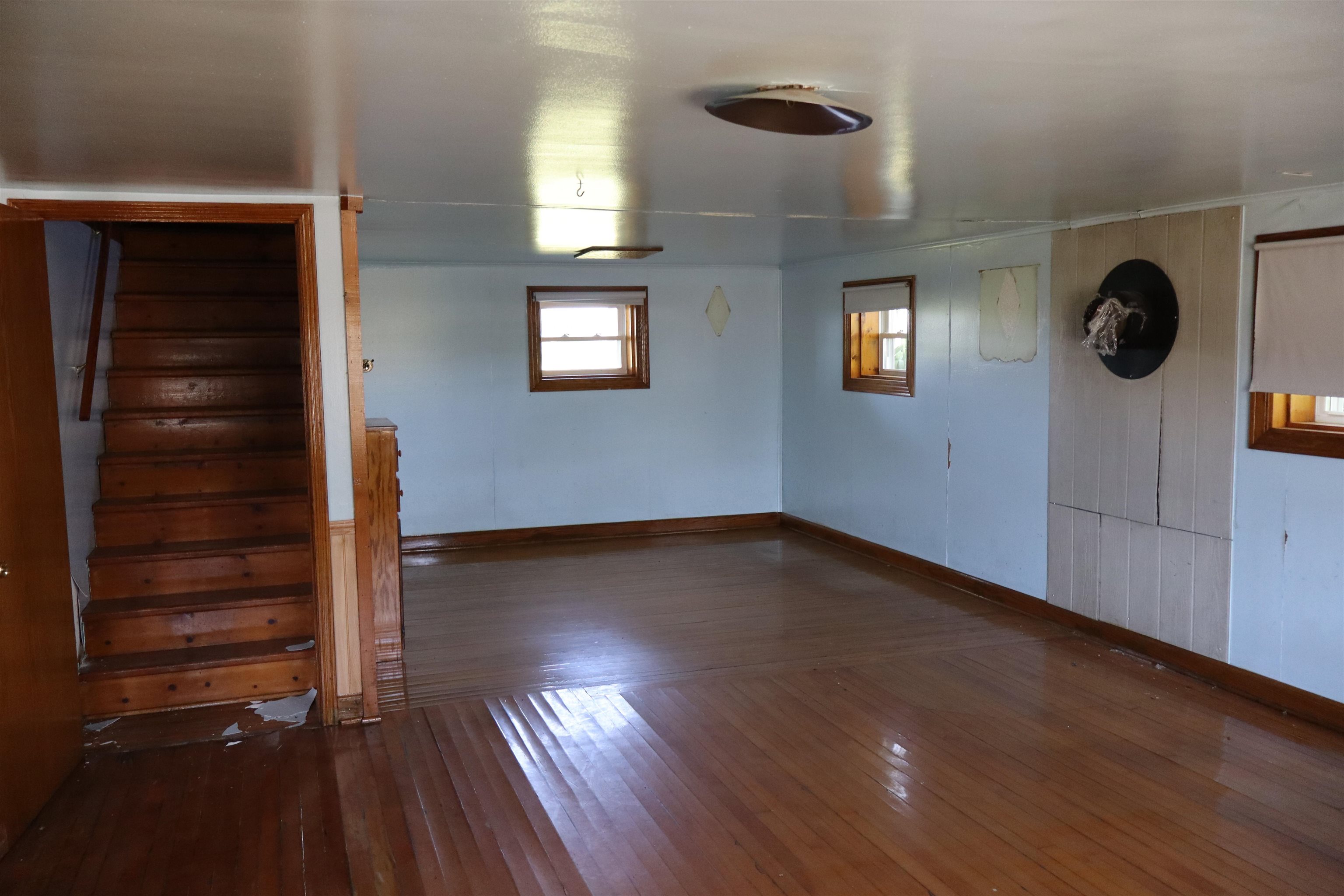 8350 S 850 W Road Property Photo 9
