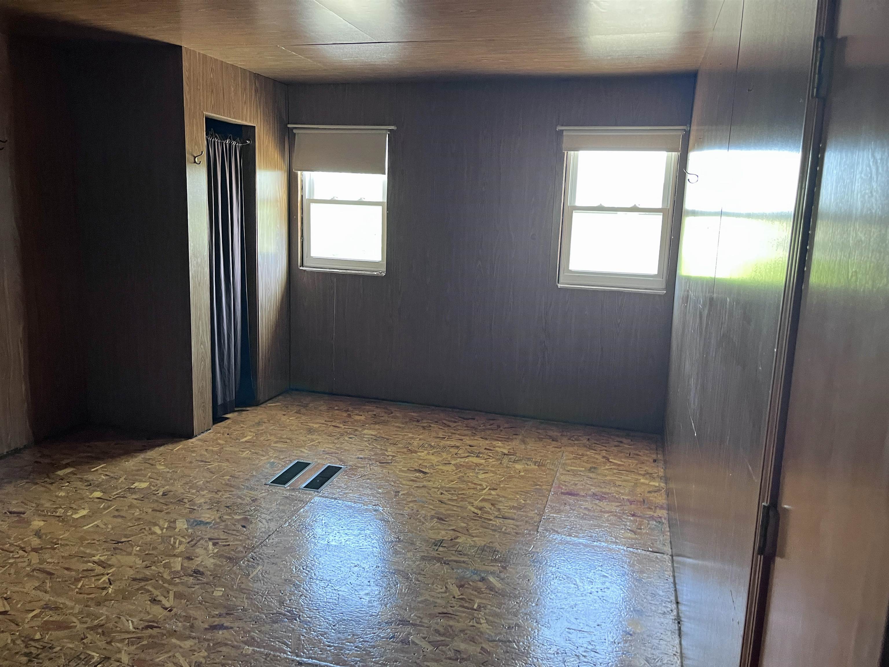 8350 S 850 W Road Property Photo 14