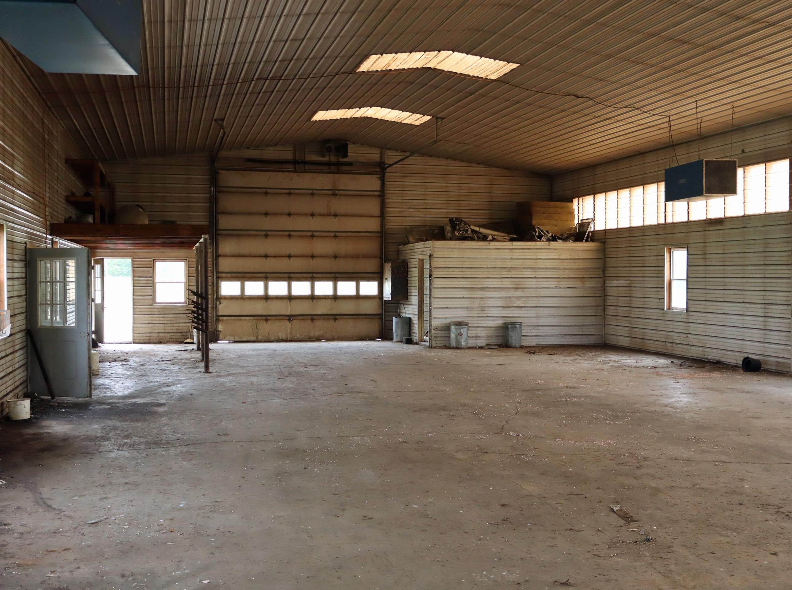 8350 S 850 W Road Property Photo 30