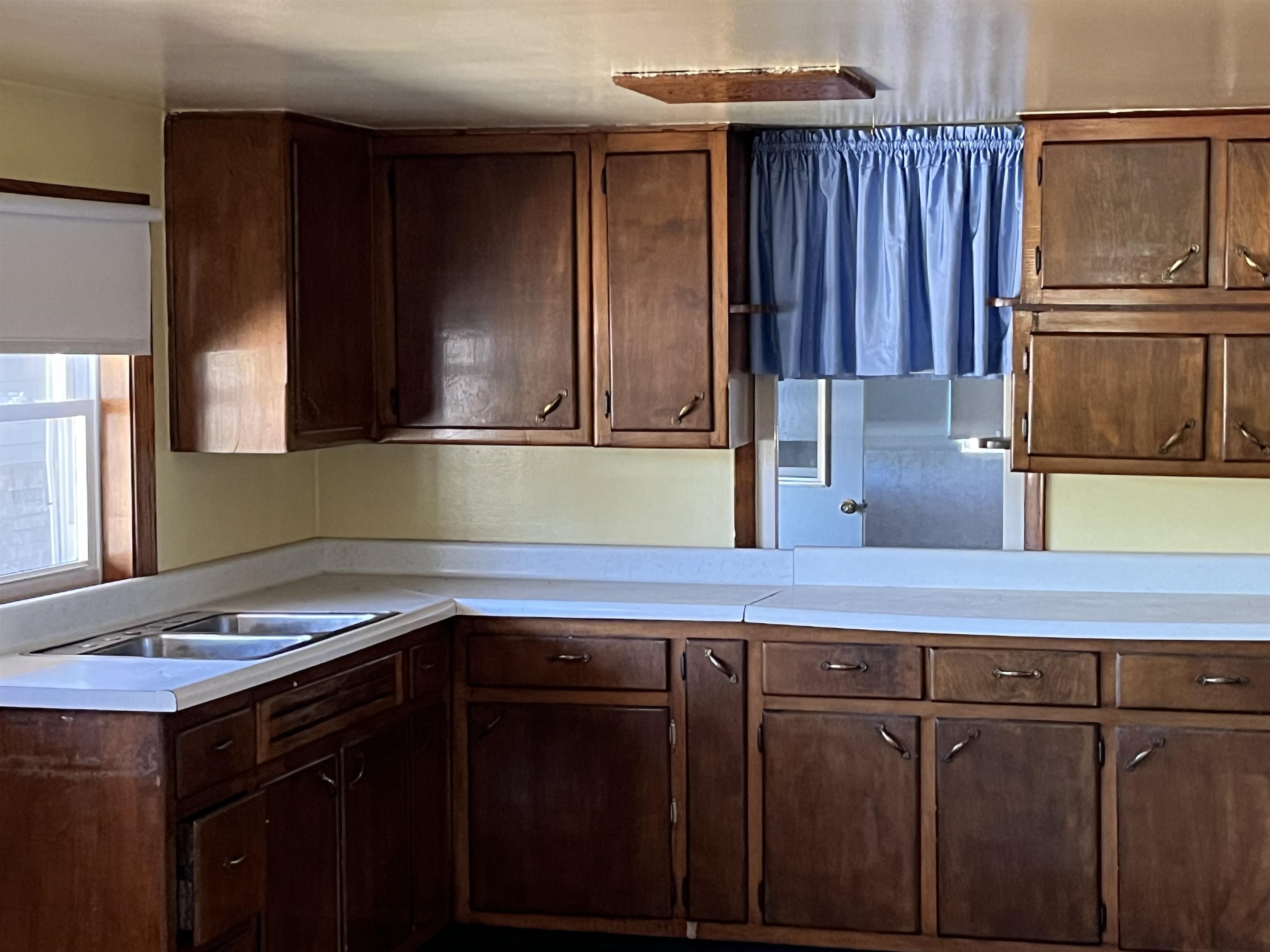 8350 S 850 W Road Property Photo 7