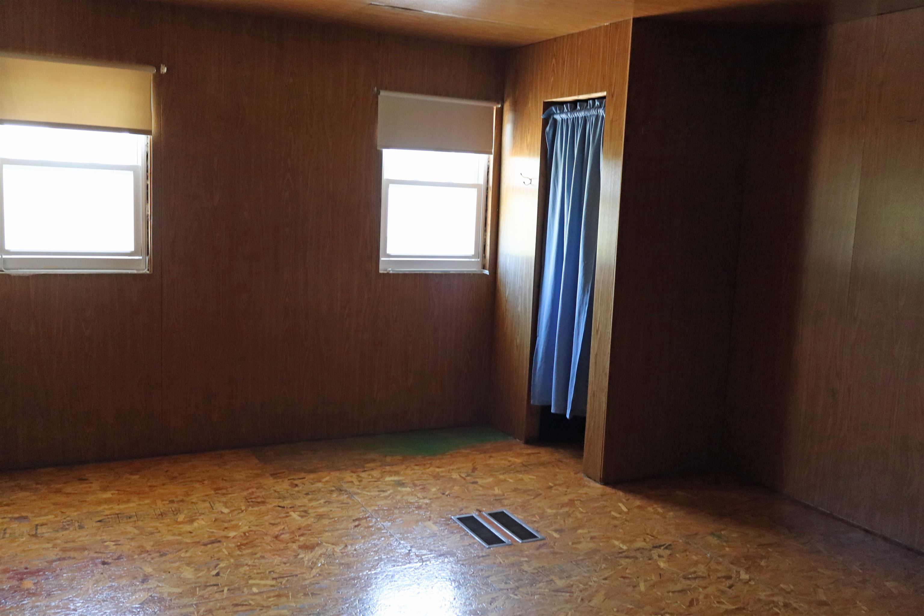 8350 S 850 W Road Property Photo 9
