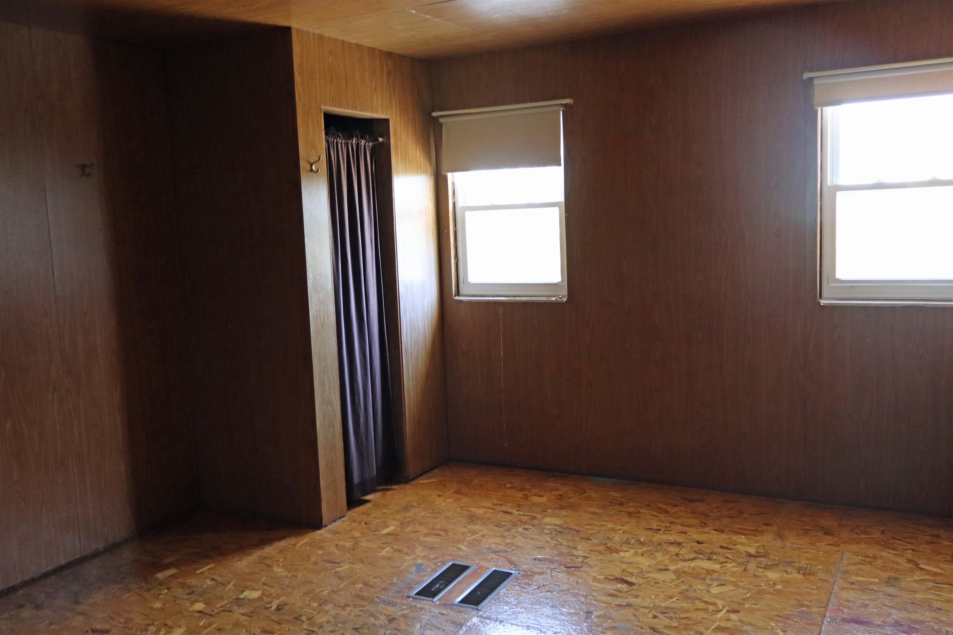 8350 S 850 W Road Property Photo 10