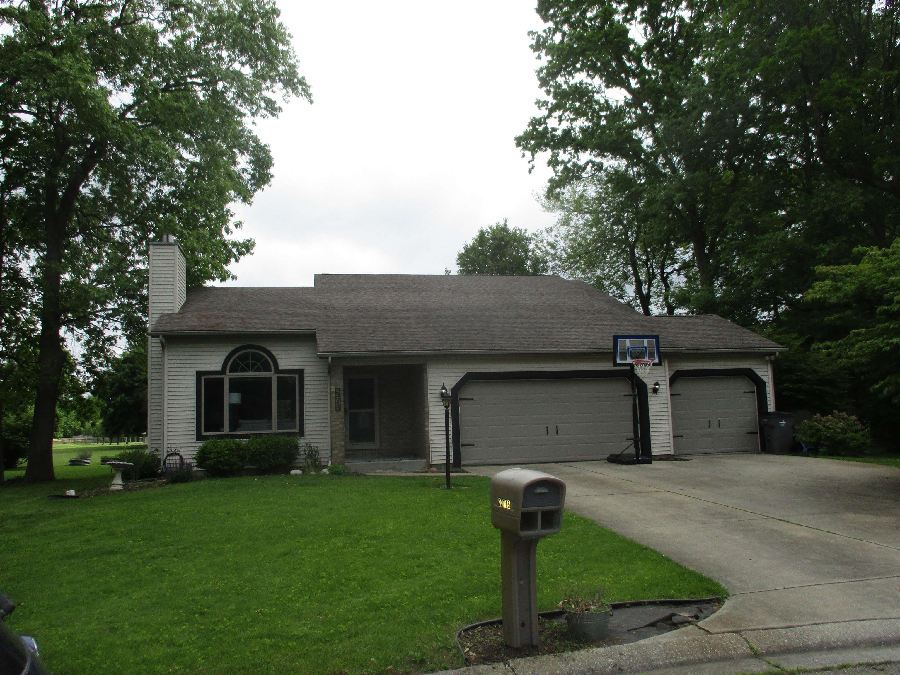 22715 Fair Oaks Court Property Photo 1