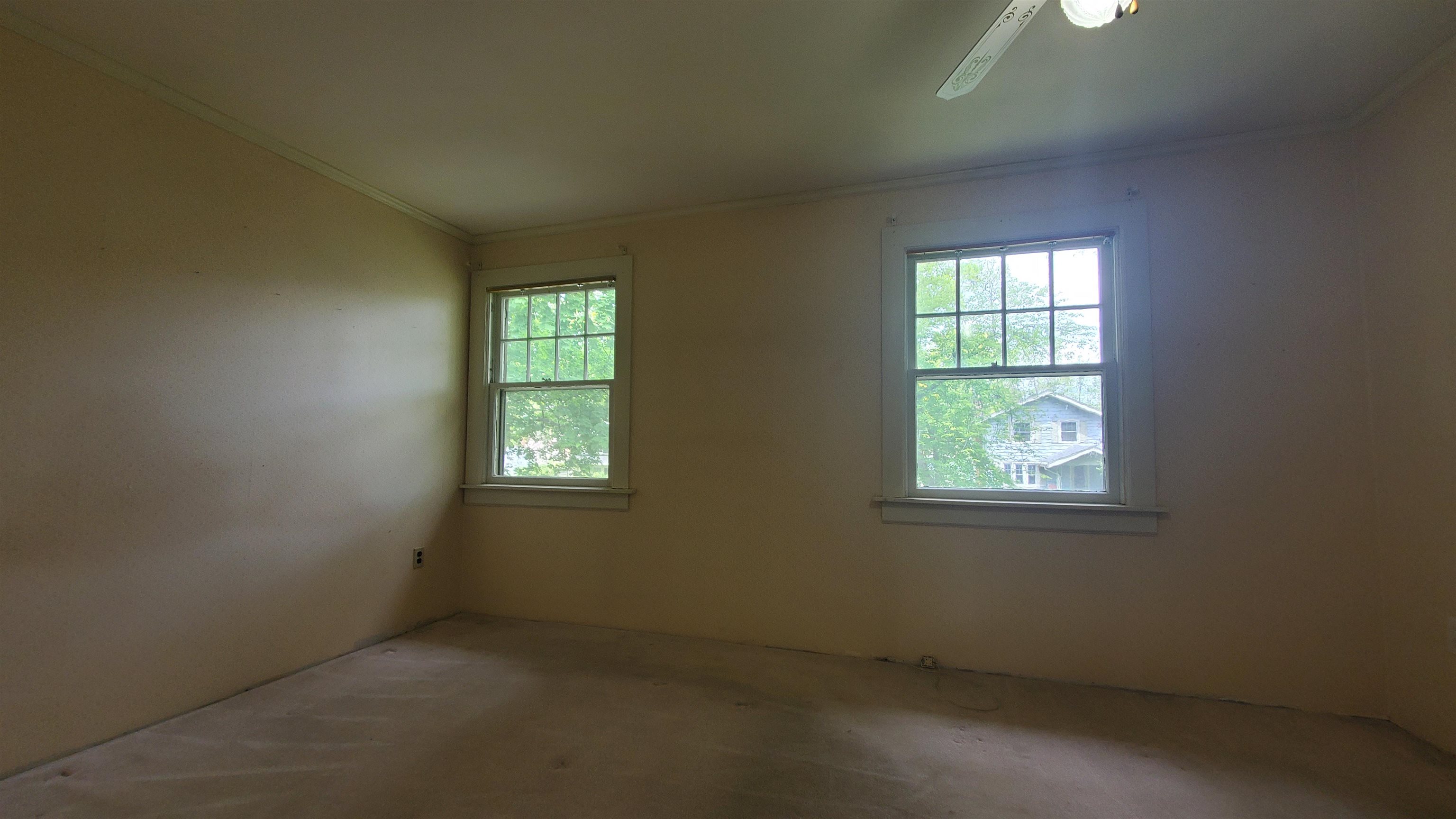 447 Englewood Court Property Photo 28