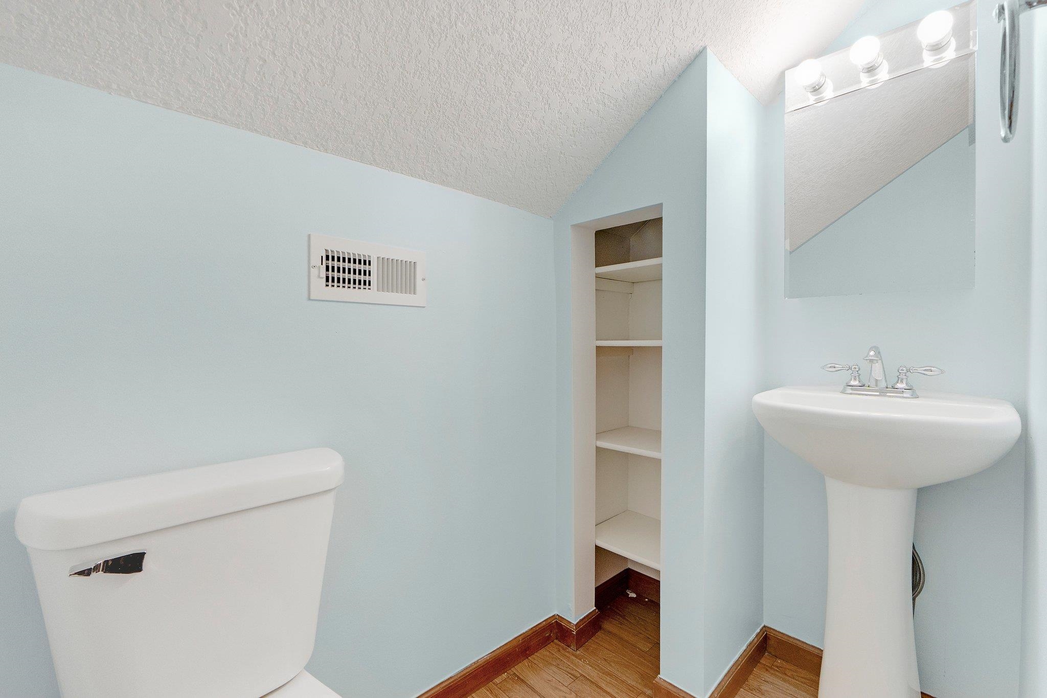 14214 White Horse Court Property Photo 23