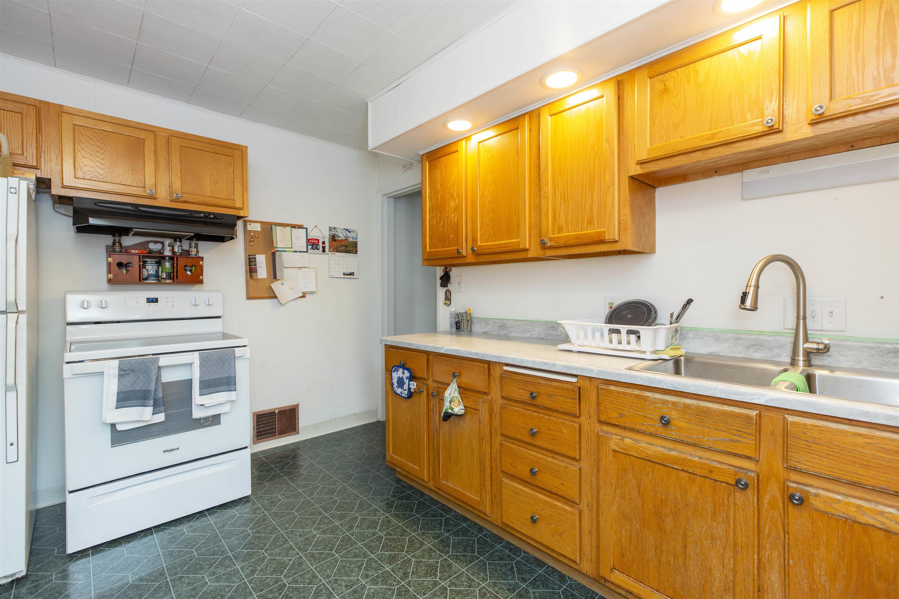 2806 Milburn Boulevard Property Photo 10