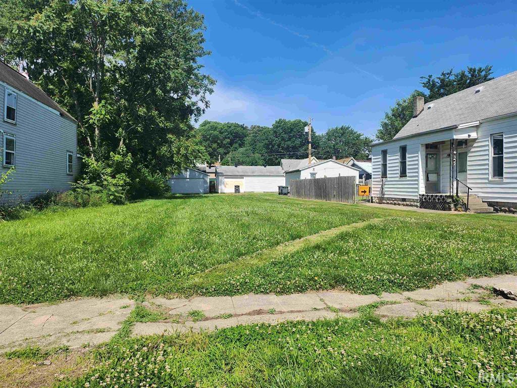 704 Bell Avenue Property Photo 1