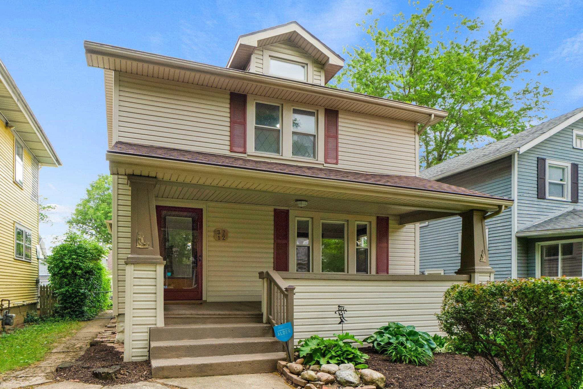 3712 Arlington Avenue Property Photo 1