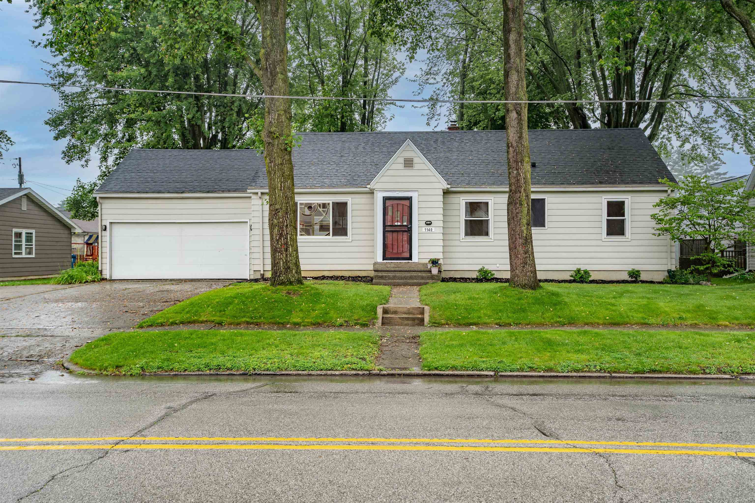 1140 Powers Street Property Photo 2