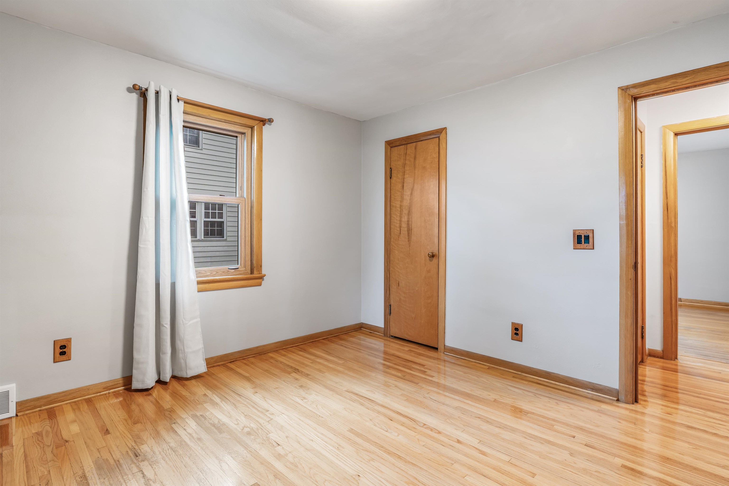 1140 Powers Street Property Photo 17