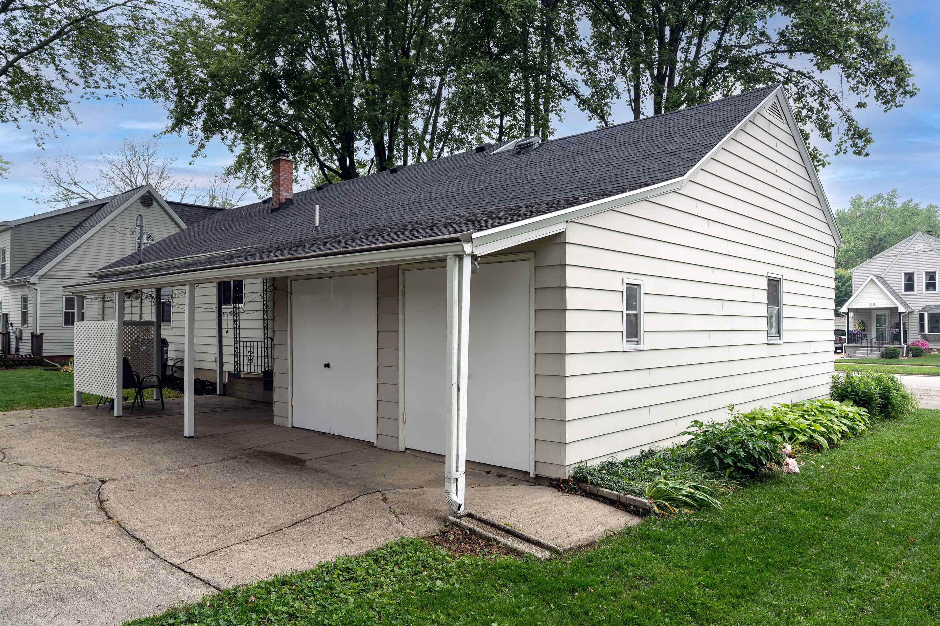 1140 Powers Street Property Photo 33