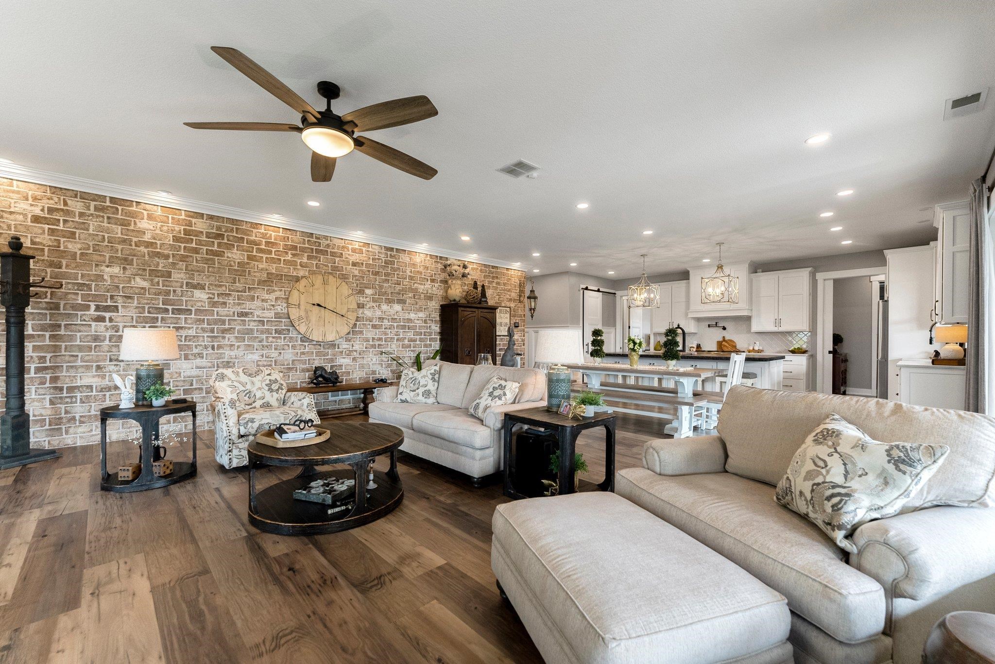 15306 Covington Road Property Photo 4