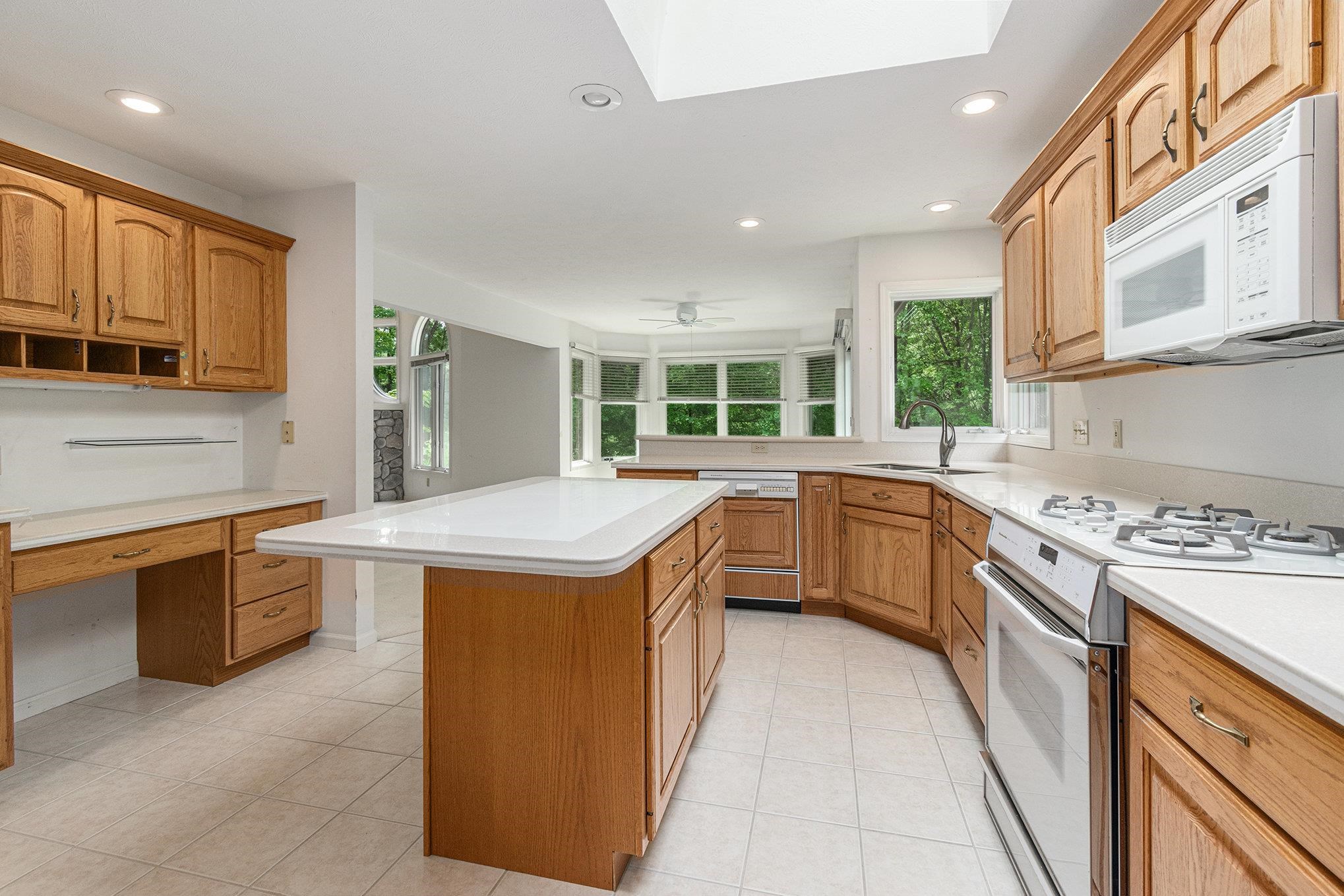 11830 Old Oak Drive Property Photo 9