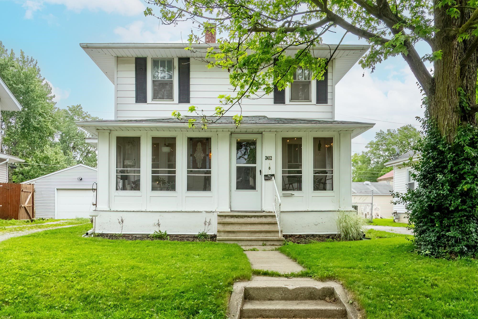 2412 Hubertus Avenue Property Photo 1