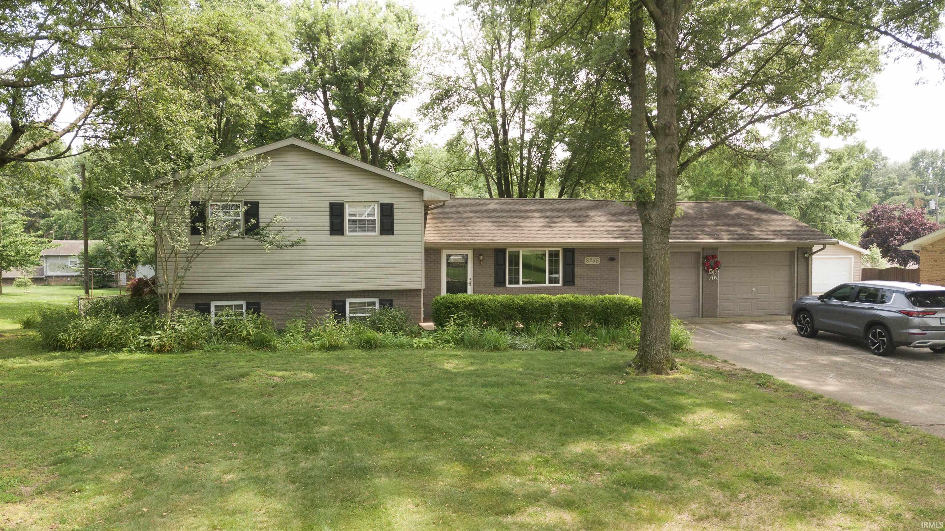 8255 Heather Drive Property Photo 1
