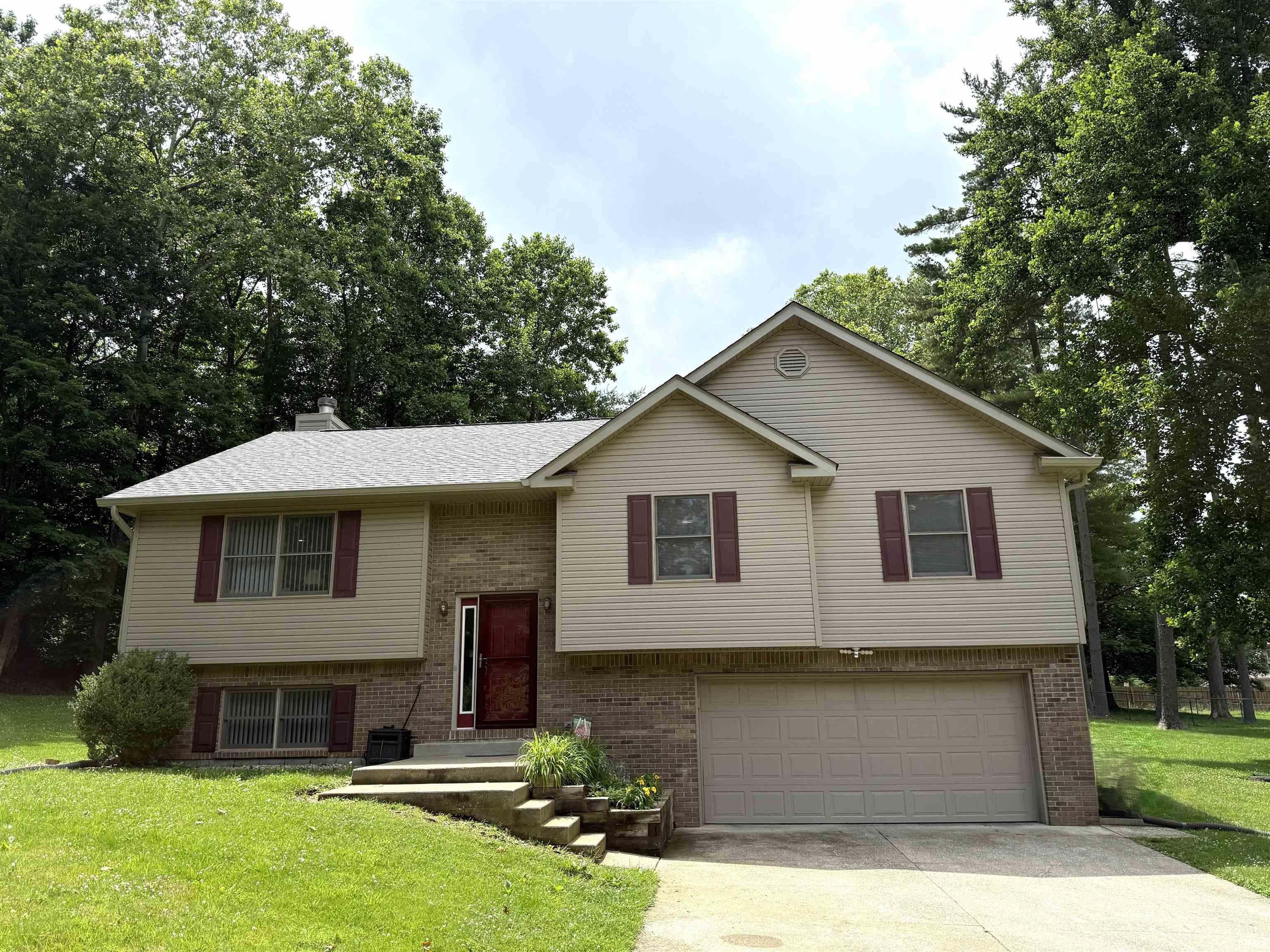 5918 S Foxwood Lane Property Photo 1