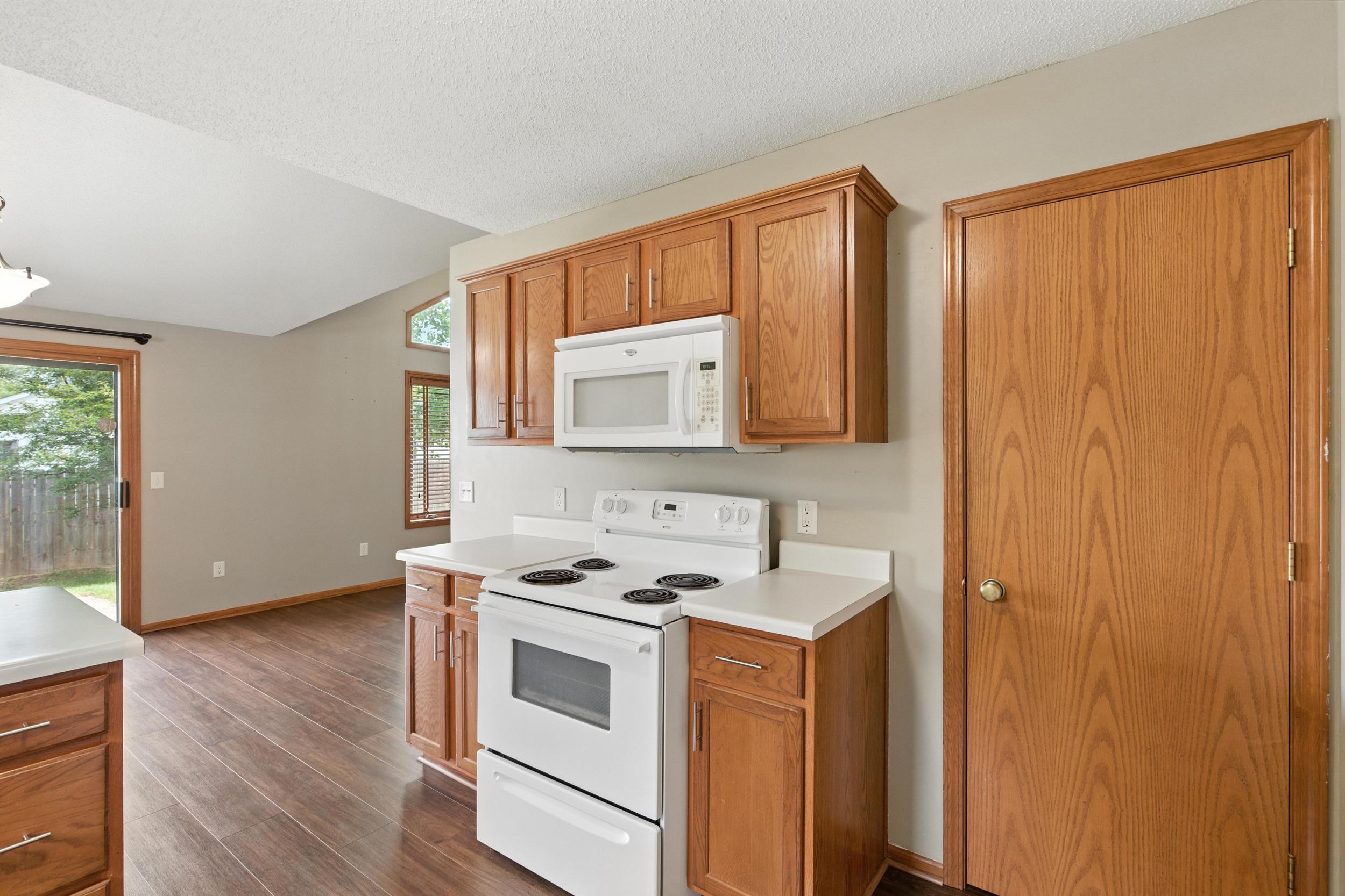 5130 Windy Knoll Court Property Photo 11