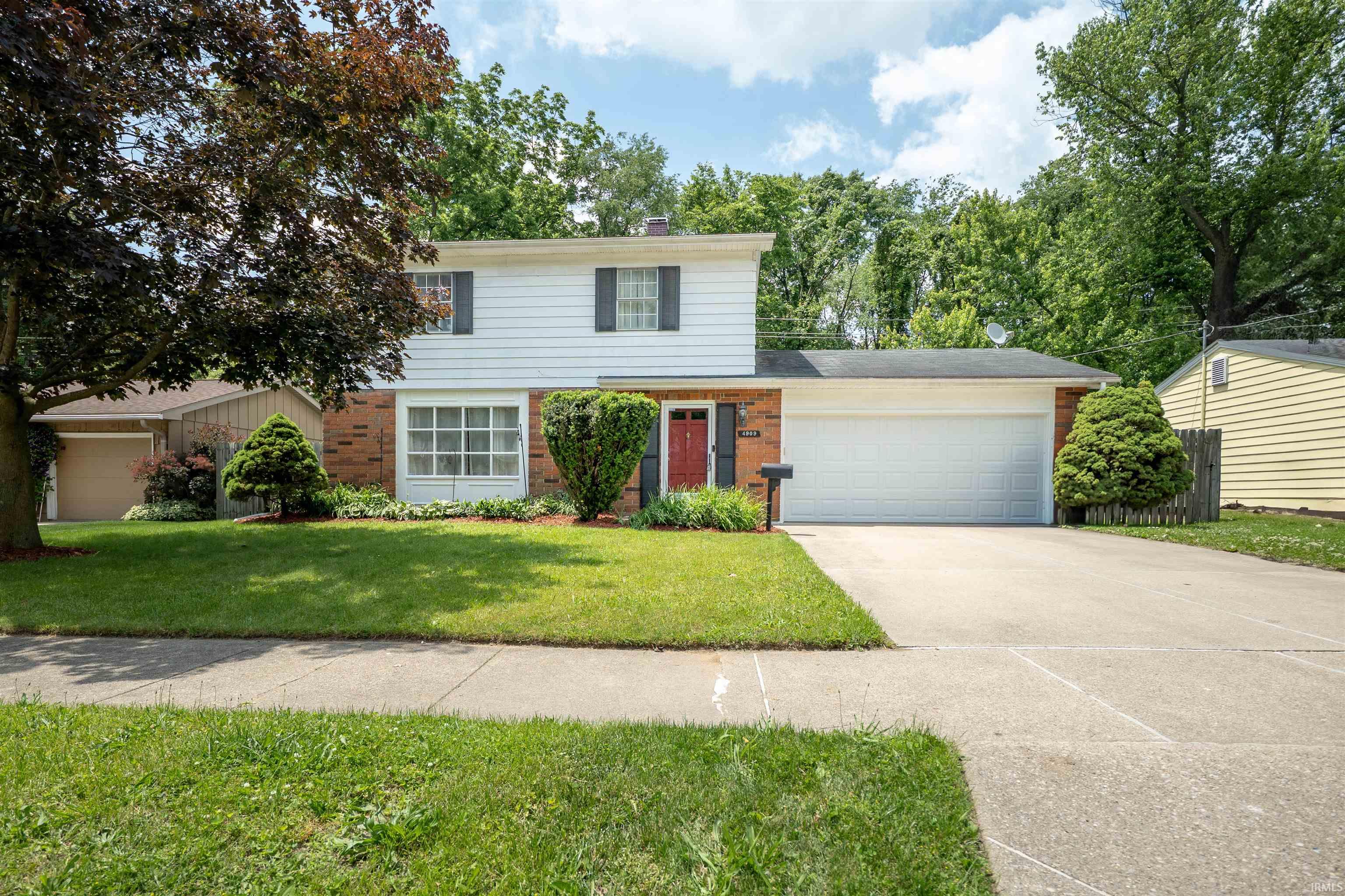 4909 Selkirk Drive Property Photo 1