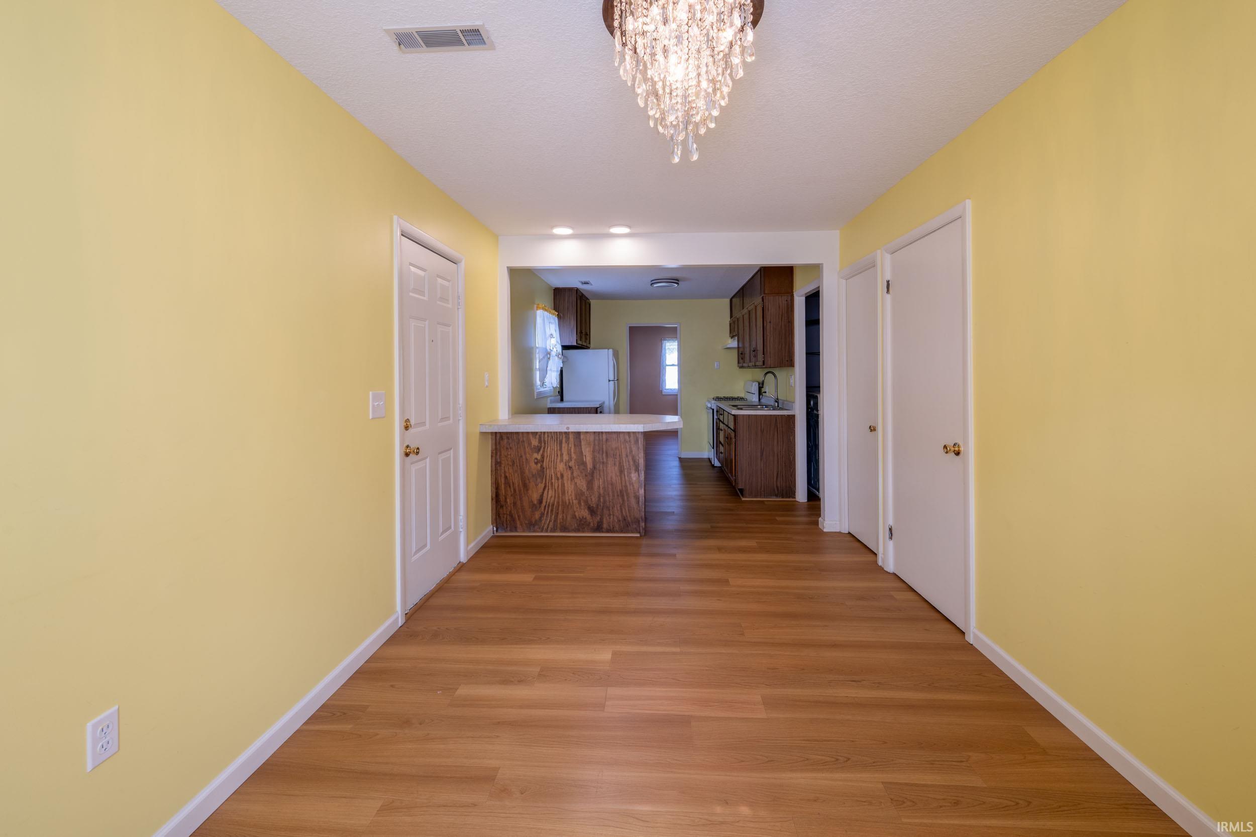 5010 Lillie Street Property Photo 9