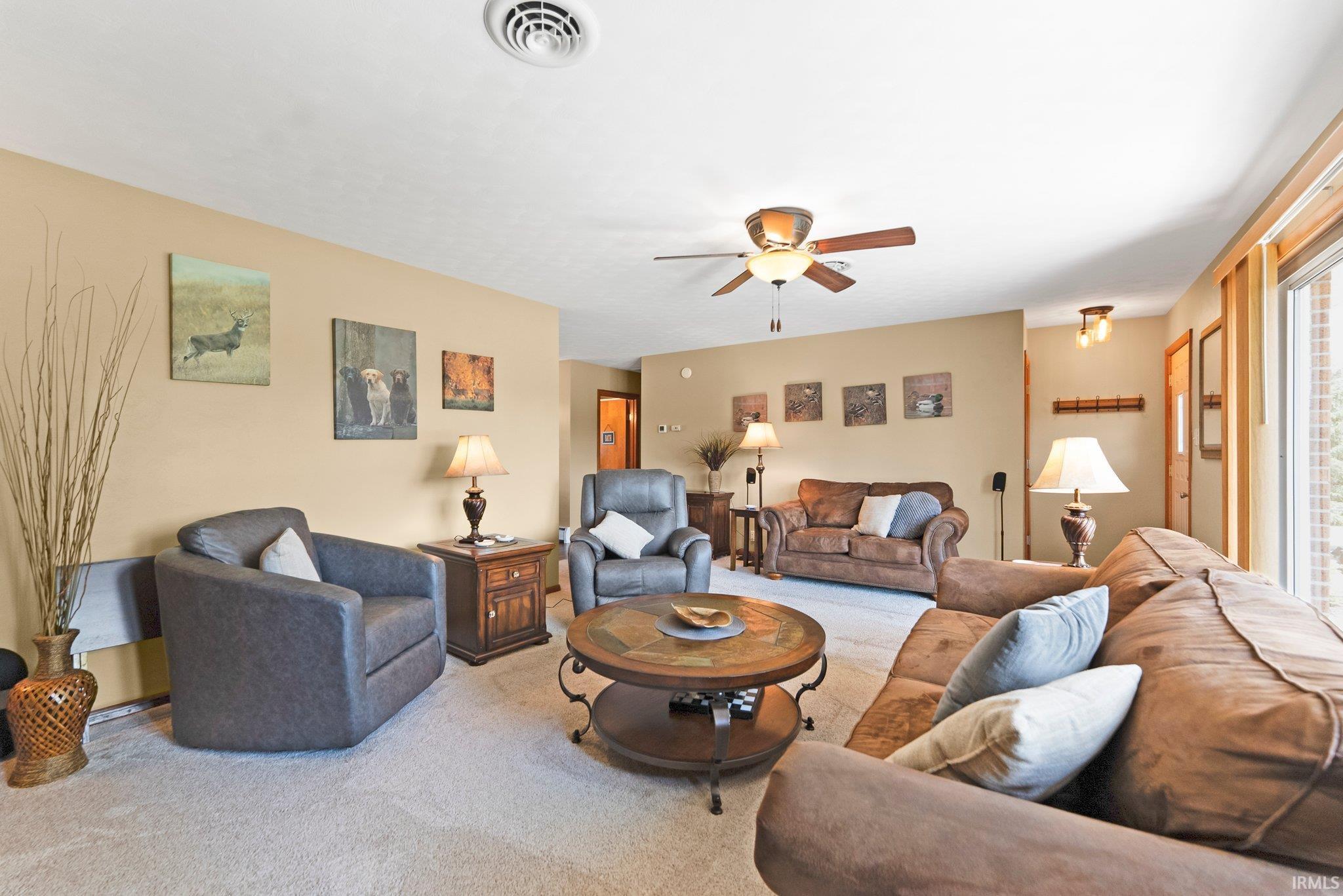 1123 E Gump Road Property Photo 10