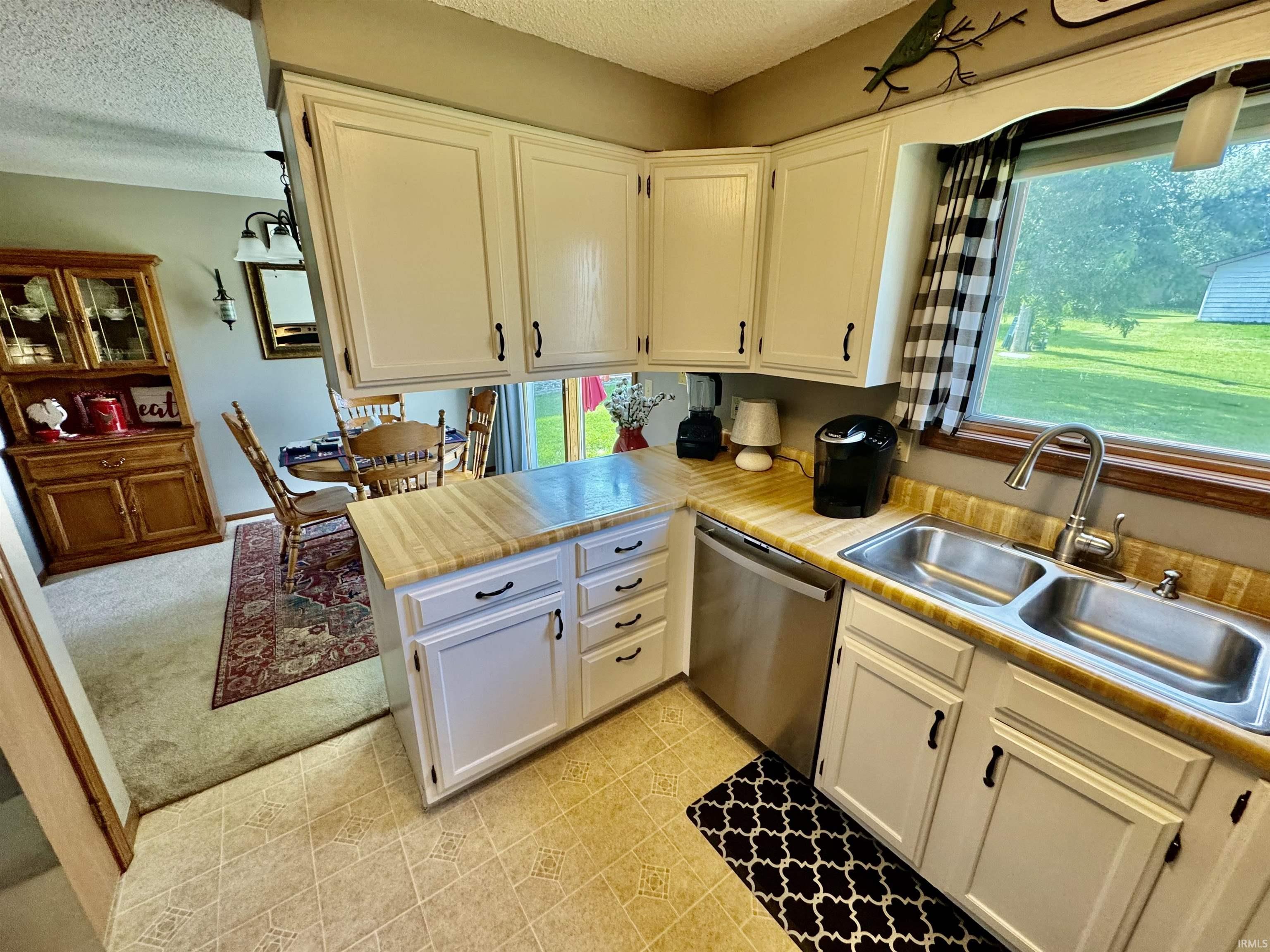 1217 Normandale Drive Property Photo 10