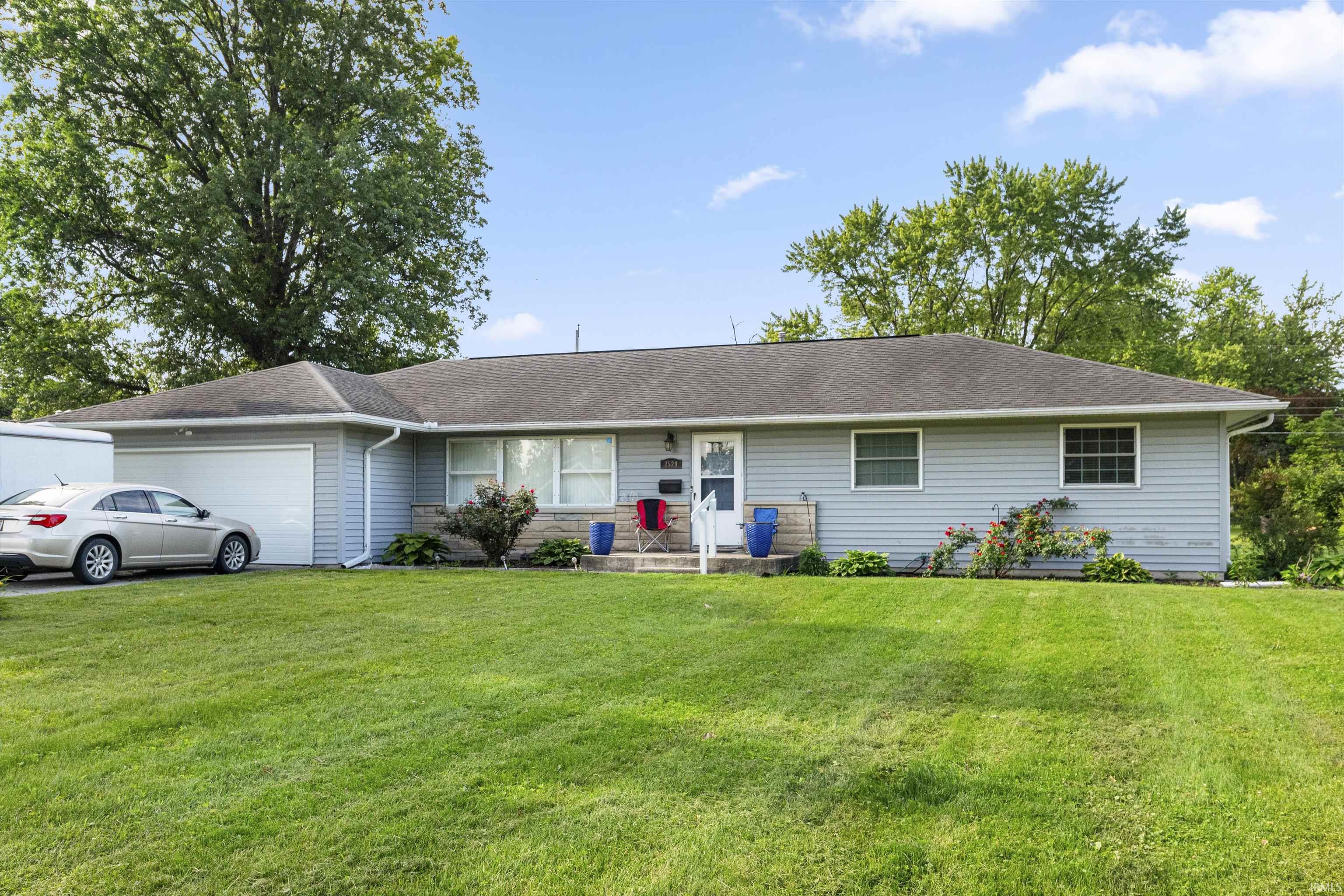 2524 Shadyoak Drive Property Photo 1