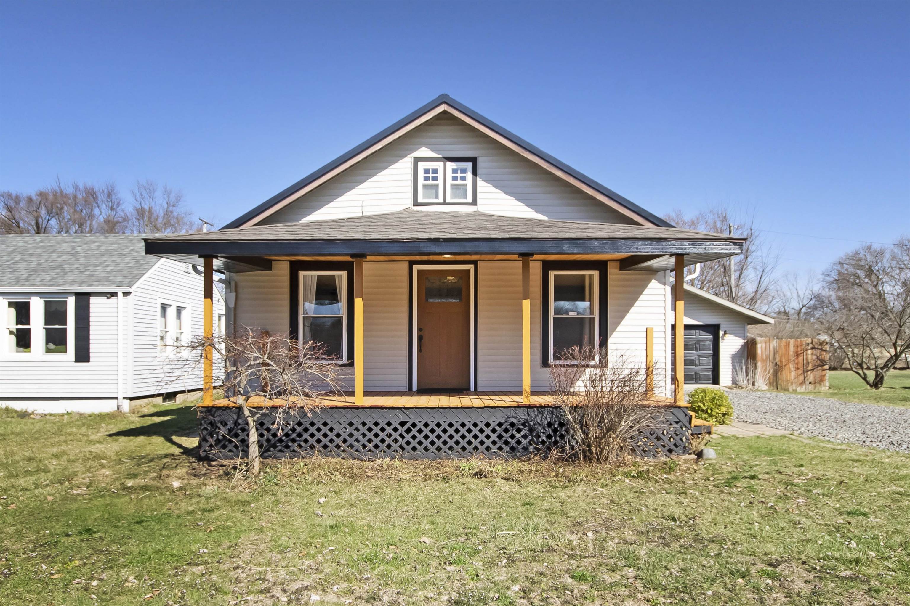 54054 N Ironwood Road Property Photo 1