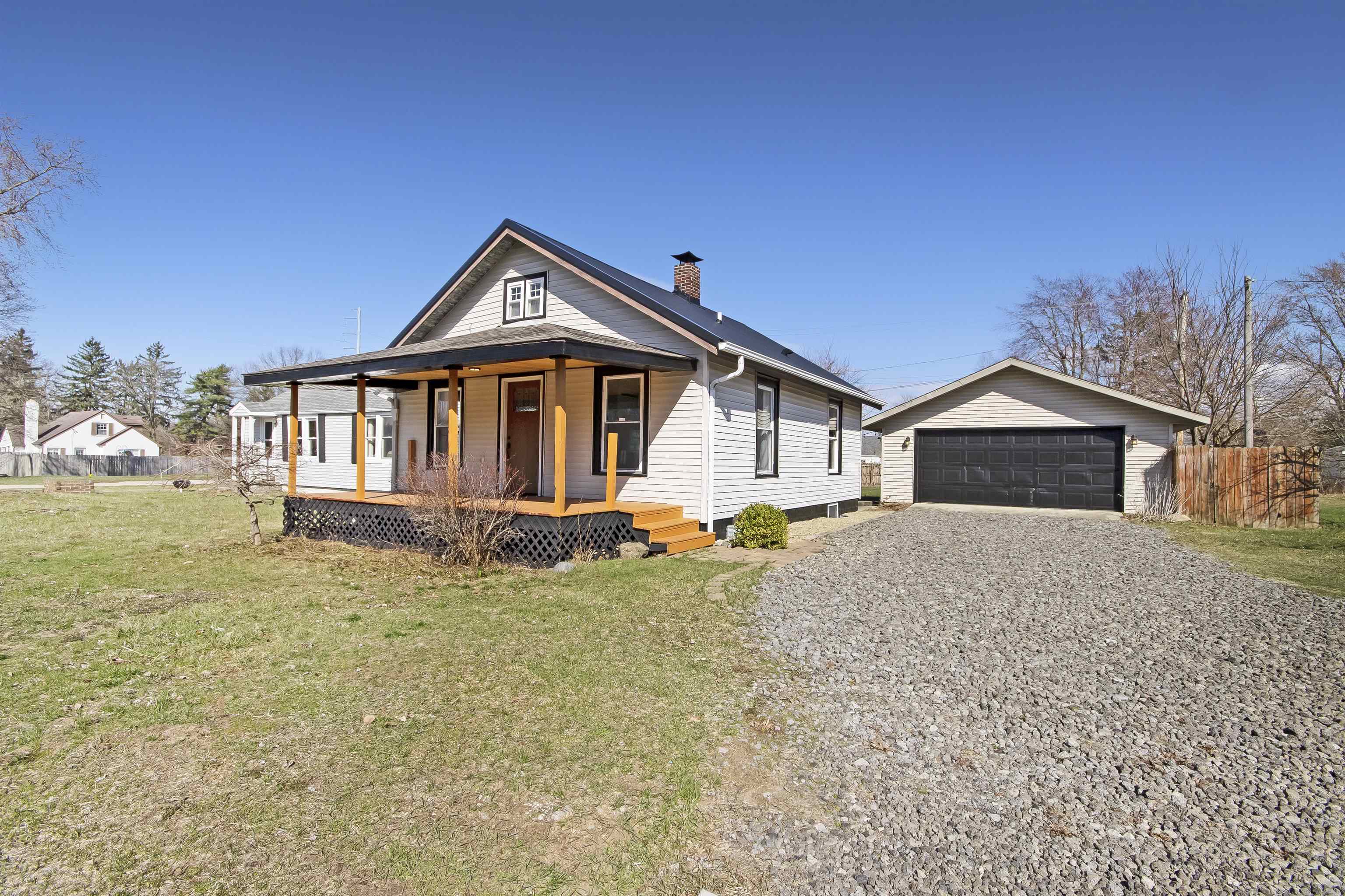 54054 N Ironwood Road Property Photo 2