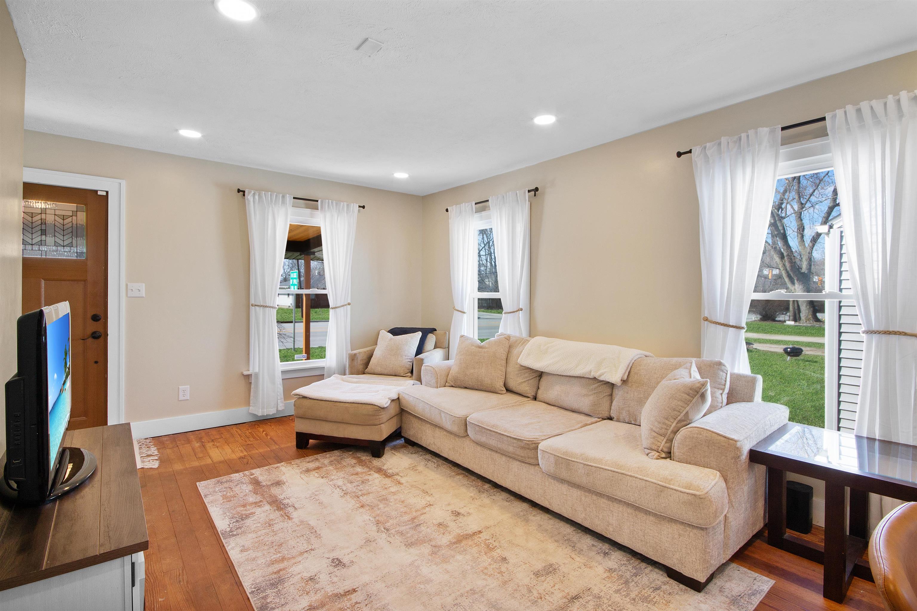 54054 N Ironwood Road Property Photo 6