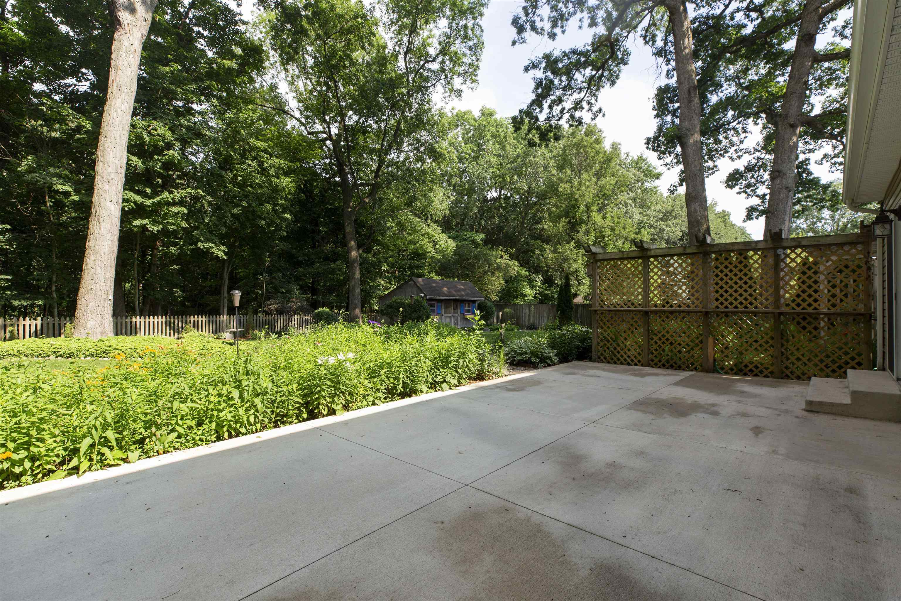 51788 Meadow Knoll Drive Property Photo 31
