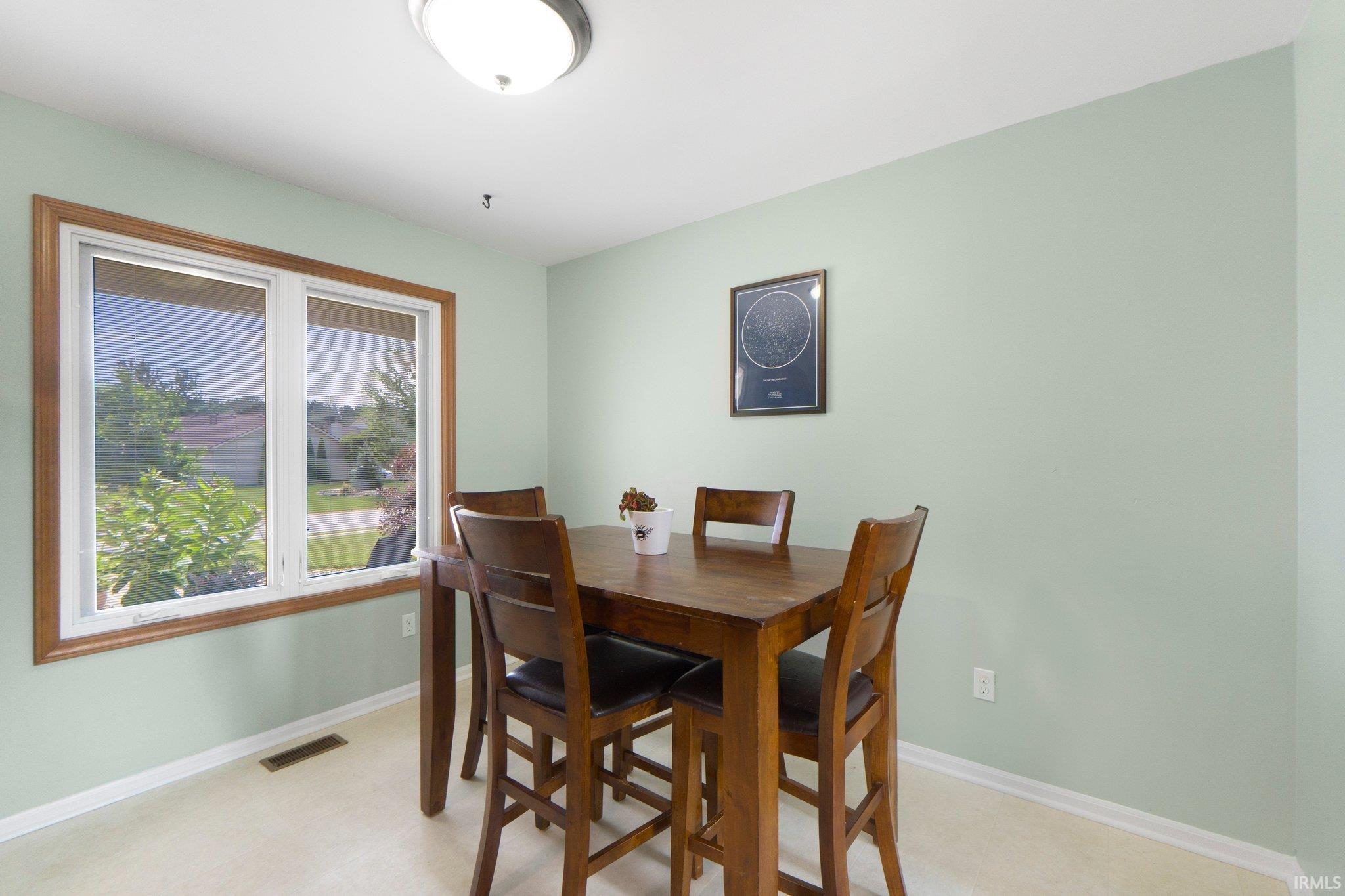 8407 Medallion Run Property Photo 11