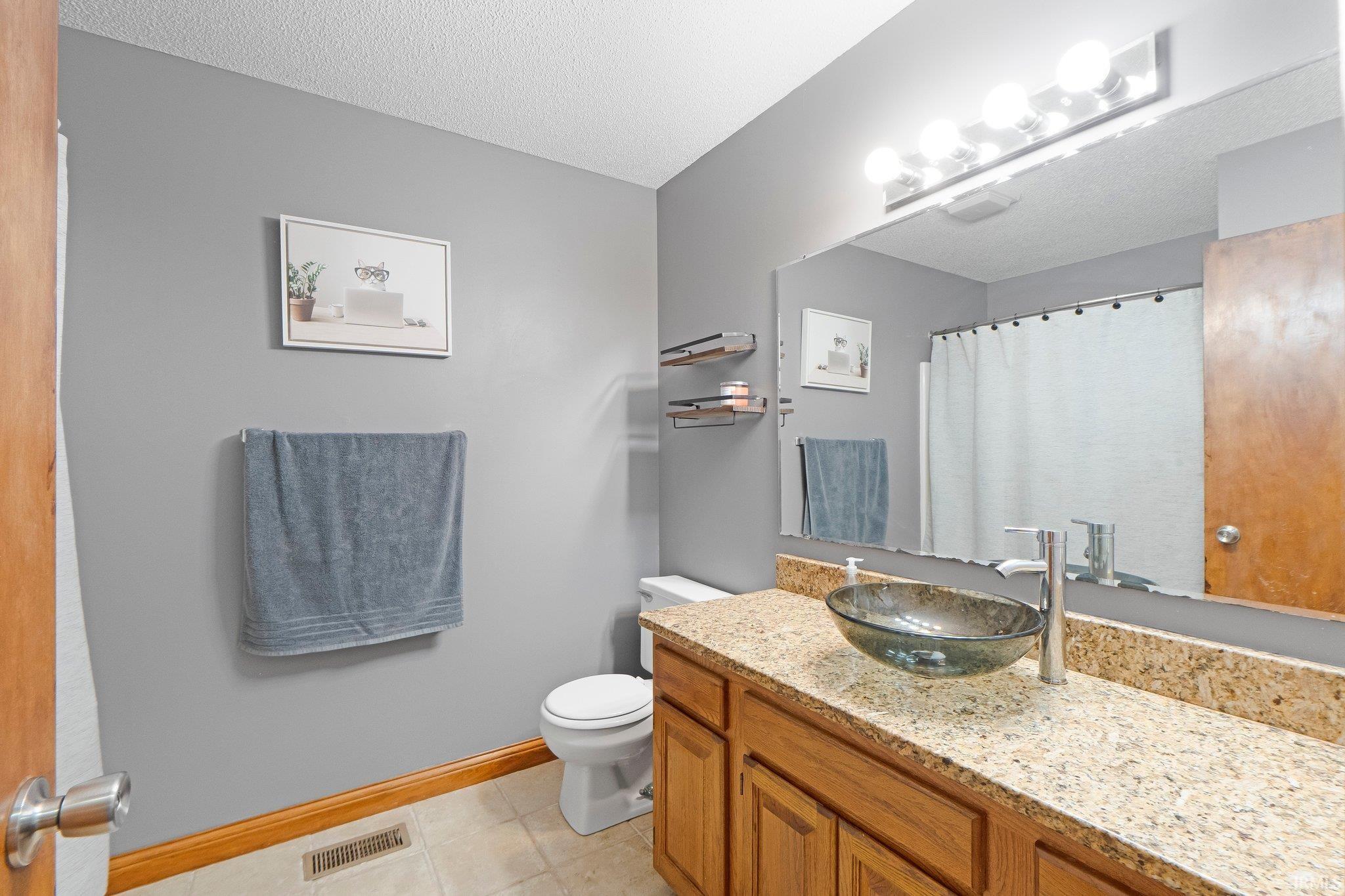 8407 Medallion Run Property Photo 17