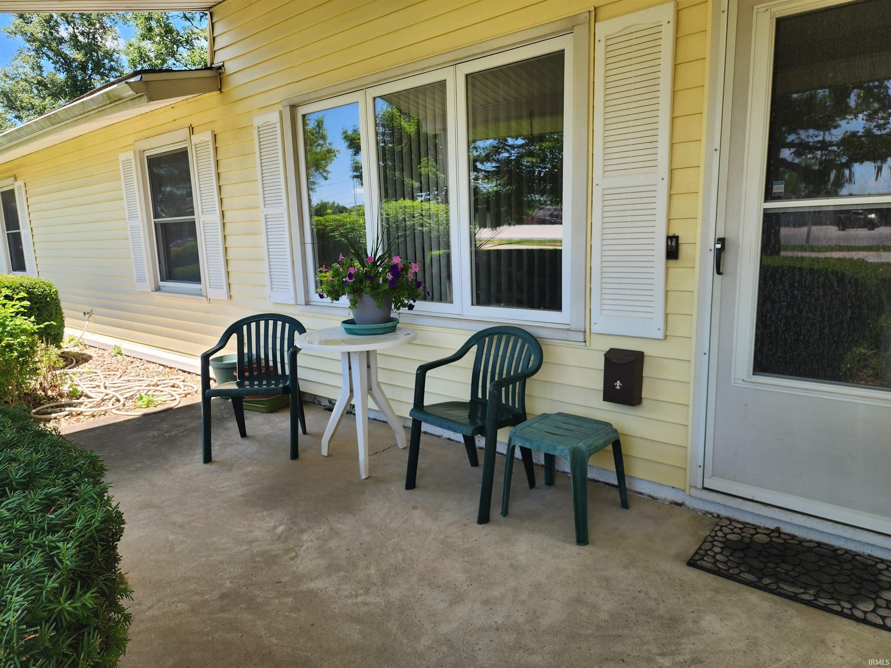 3315 E Paulding Road Property Photo 4