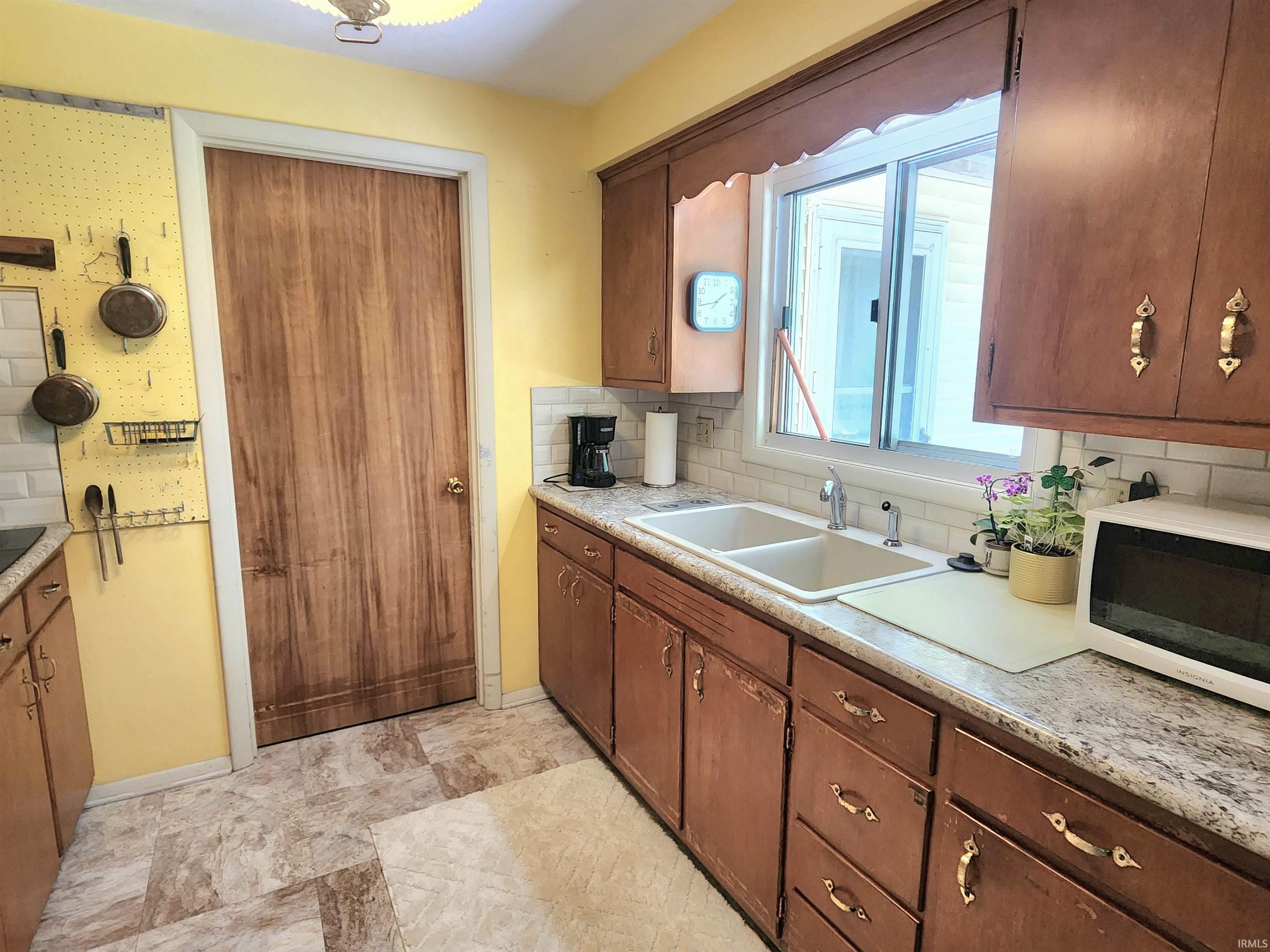 3315 E Paulding Road Property Photo 7