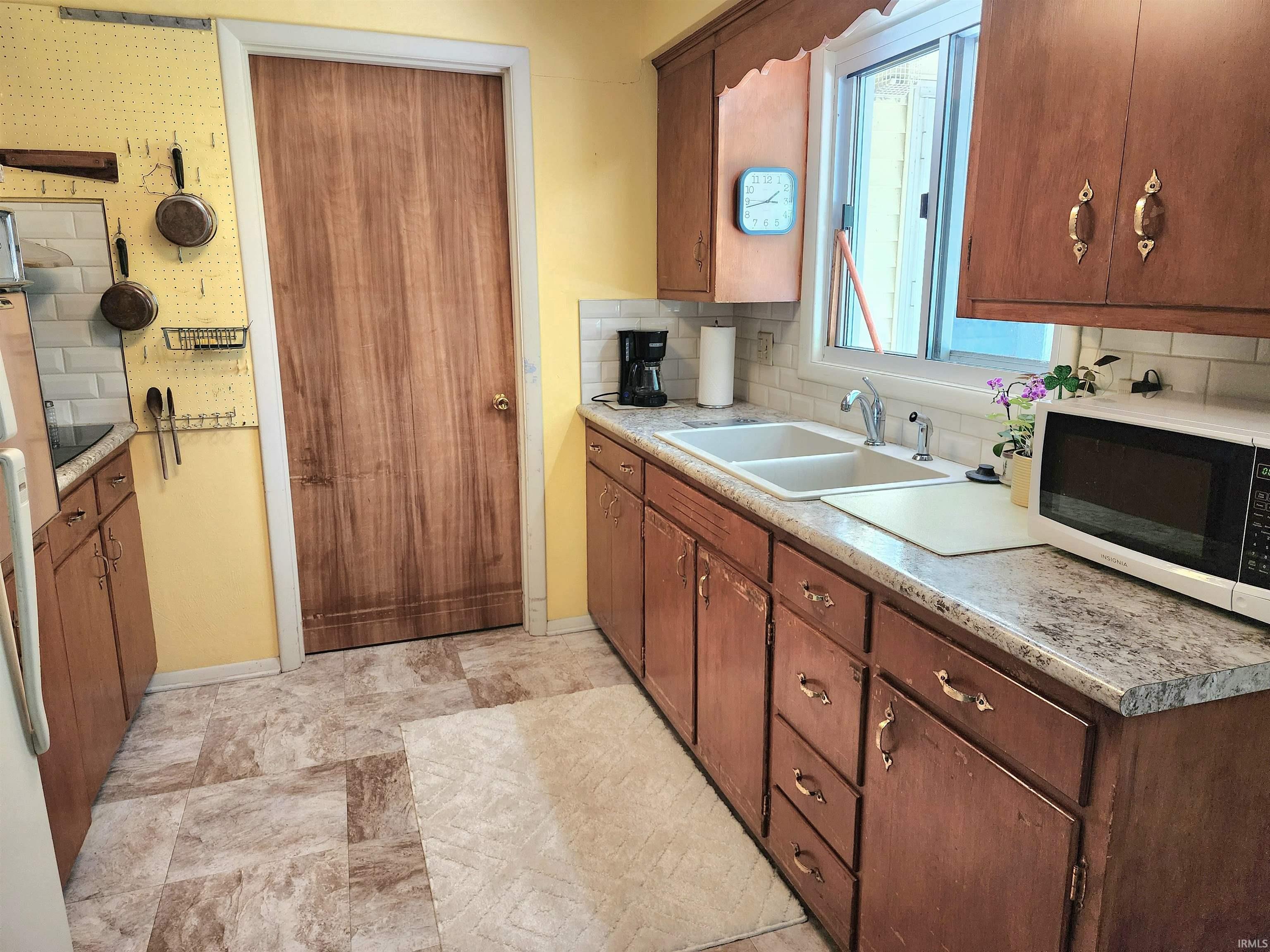 3315 E Paulding Road Property Photo 9