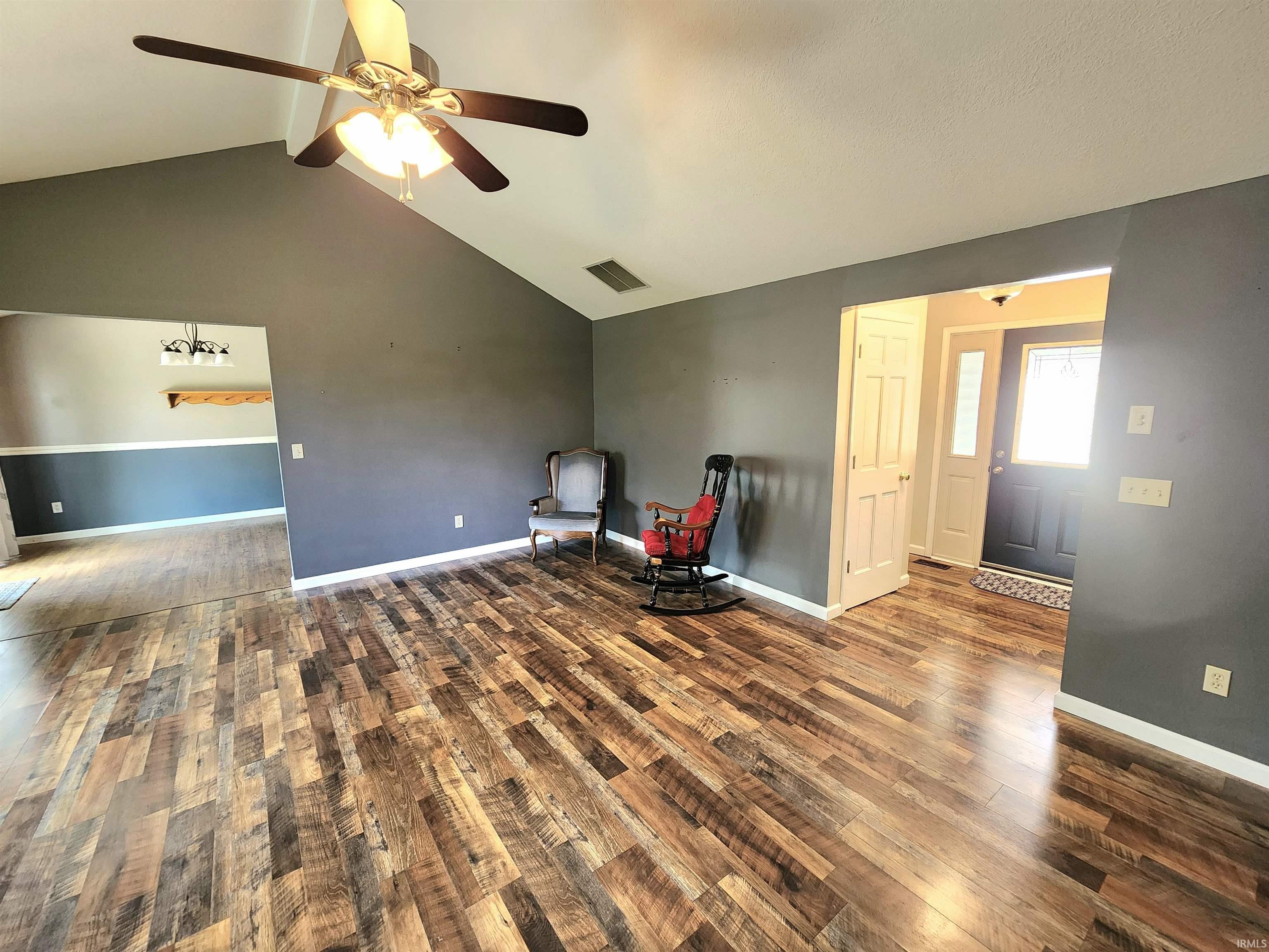 9421 Mill Ridge Run Property Photo 4